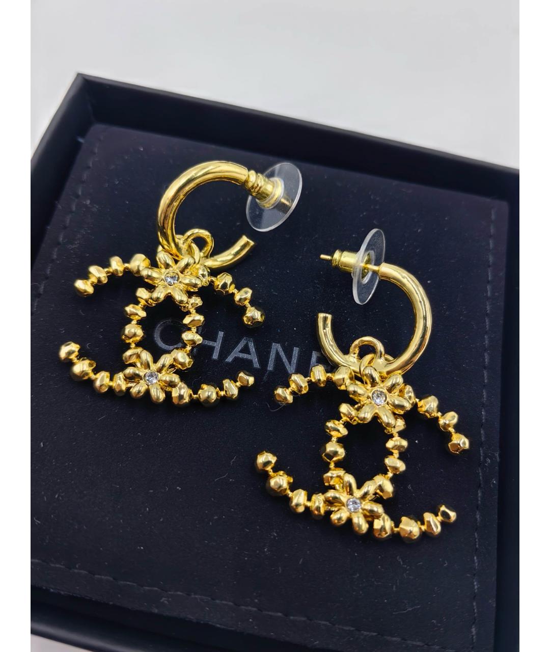 CHANEL Золотые металлические серьги, фото 6