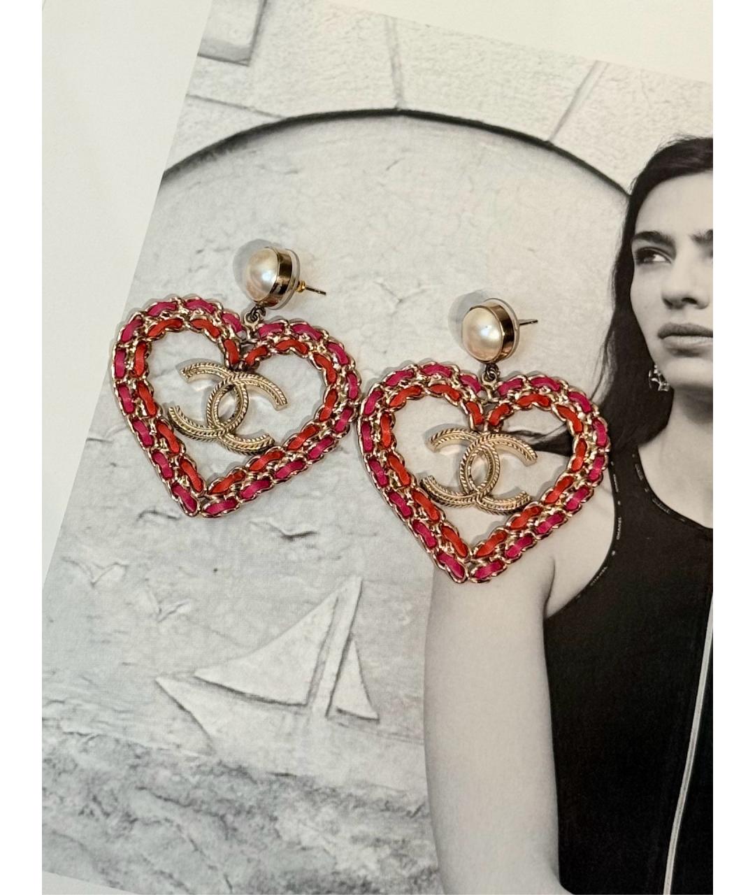 CHANEL Красные металлические серьги, фото 5