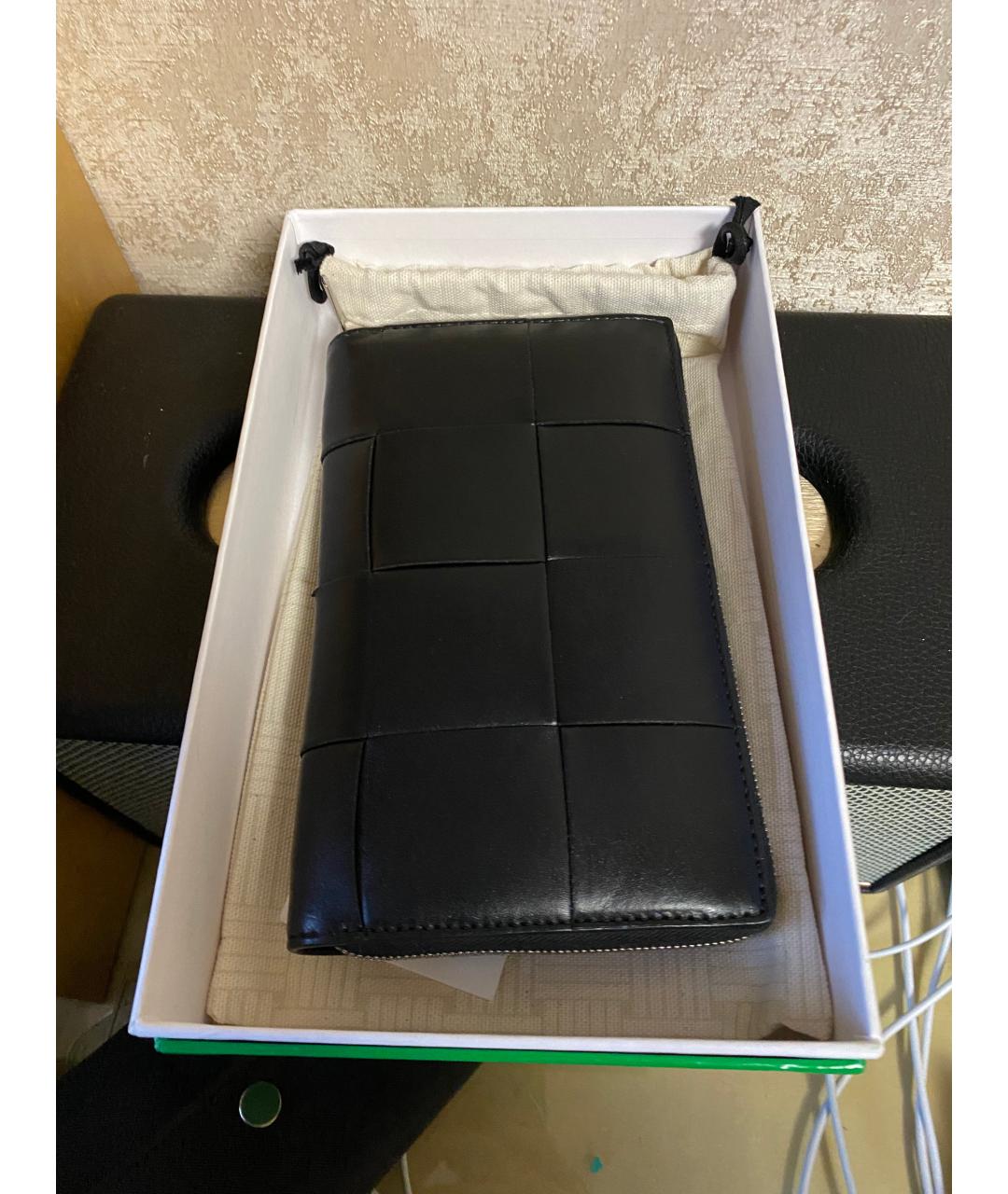 BOTTEGA VENETA Черный кожаный кошелек, фото 3