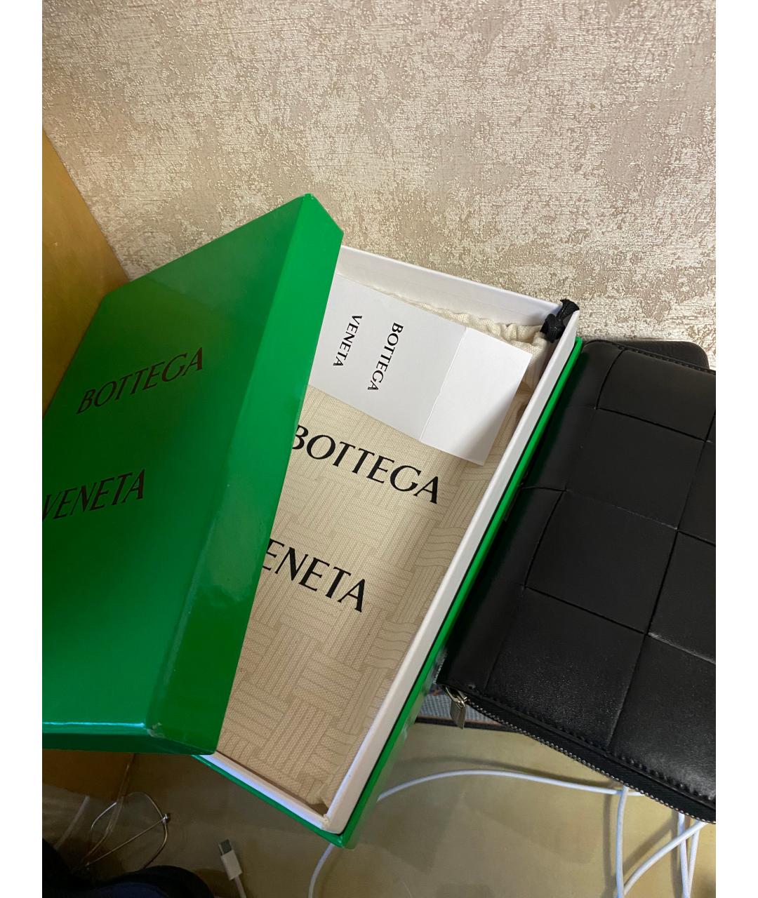 BOTTEGA VENETA Черный кожаный кошелек, фото 2