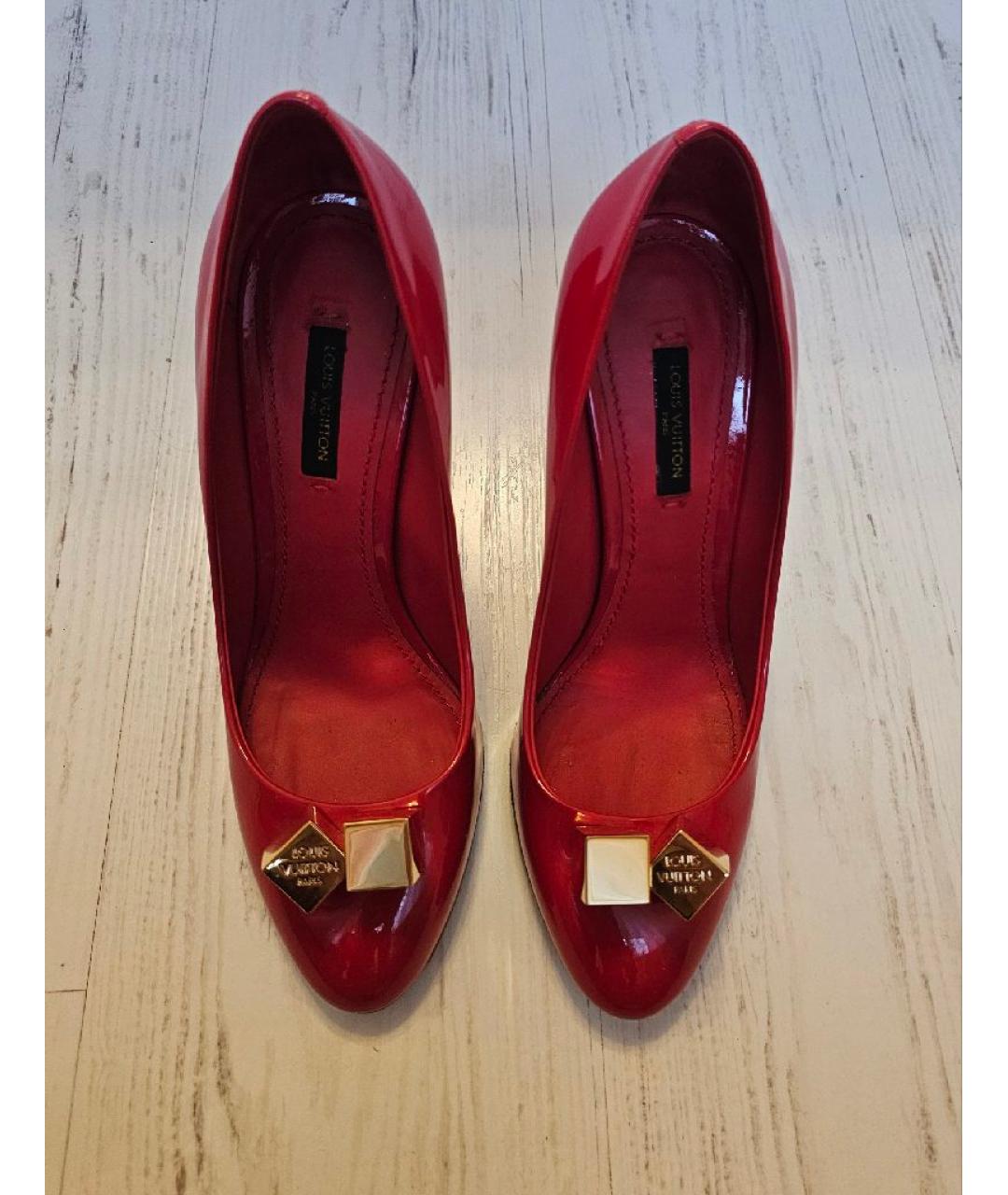 LOUIS VUITTON Красные туфли из лакированной кожи, фото 2