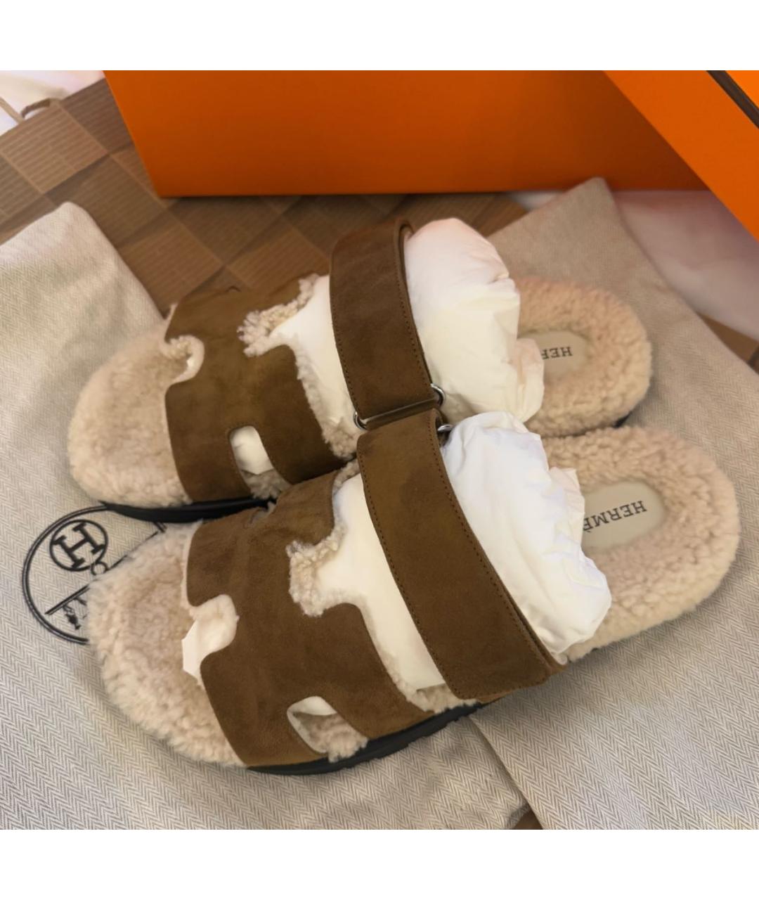 HERMES Коричневые замшевые шлепанцы, фото 5