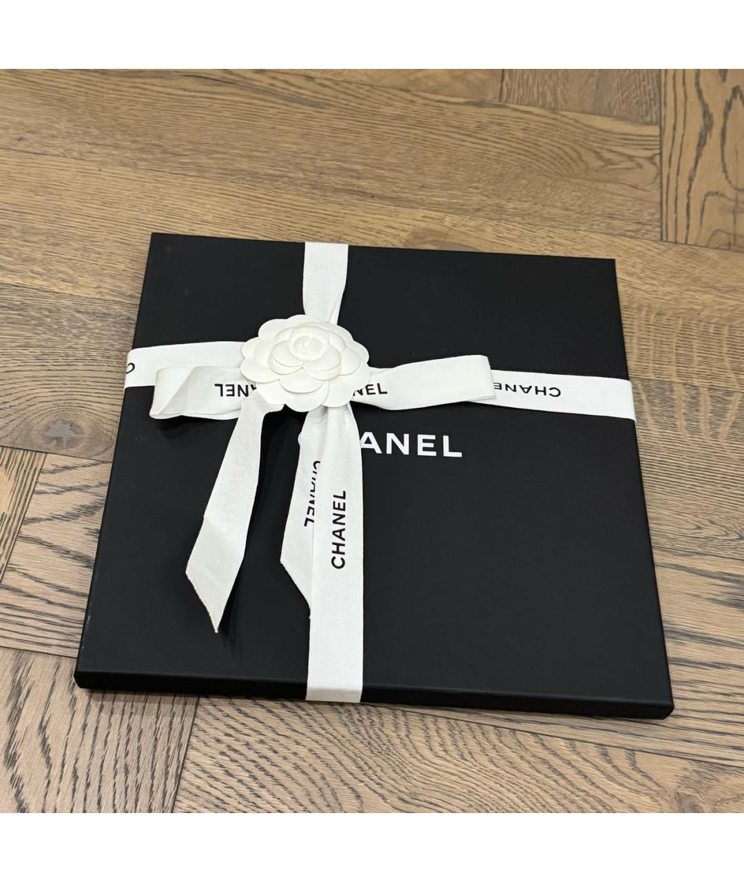 CHANEL Бежевый шелковый платок, фото 5