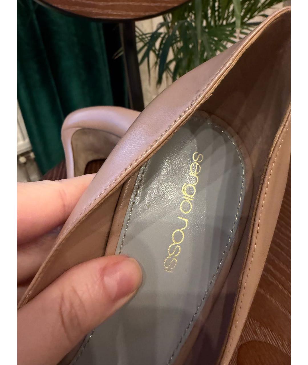 SERGIO ROSSI Бежевые кожаные туфли, фото 4