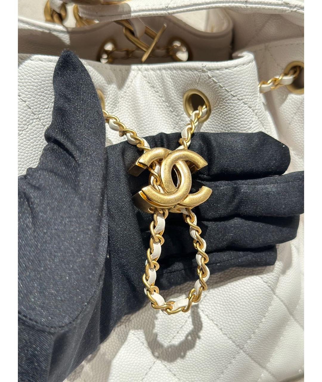 CHANEL Белая кожаная сумка тоут, фото 7