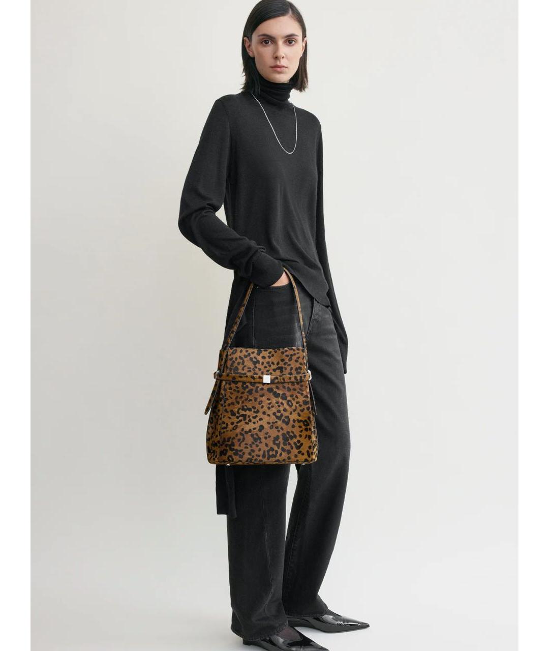 TOTEME Коричневая кожаная сумка с короткими ручками, фото 2