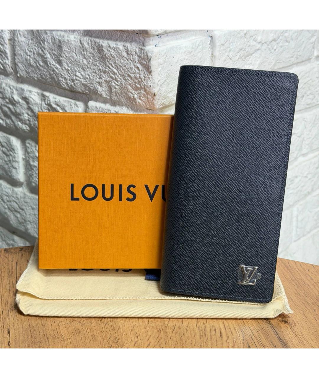 LOUIS VUITTON Черный кошелек, фото 2