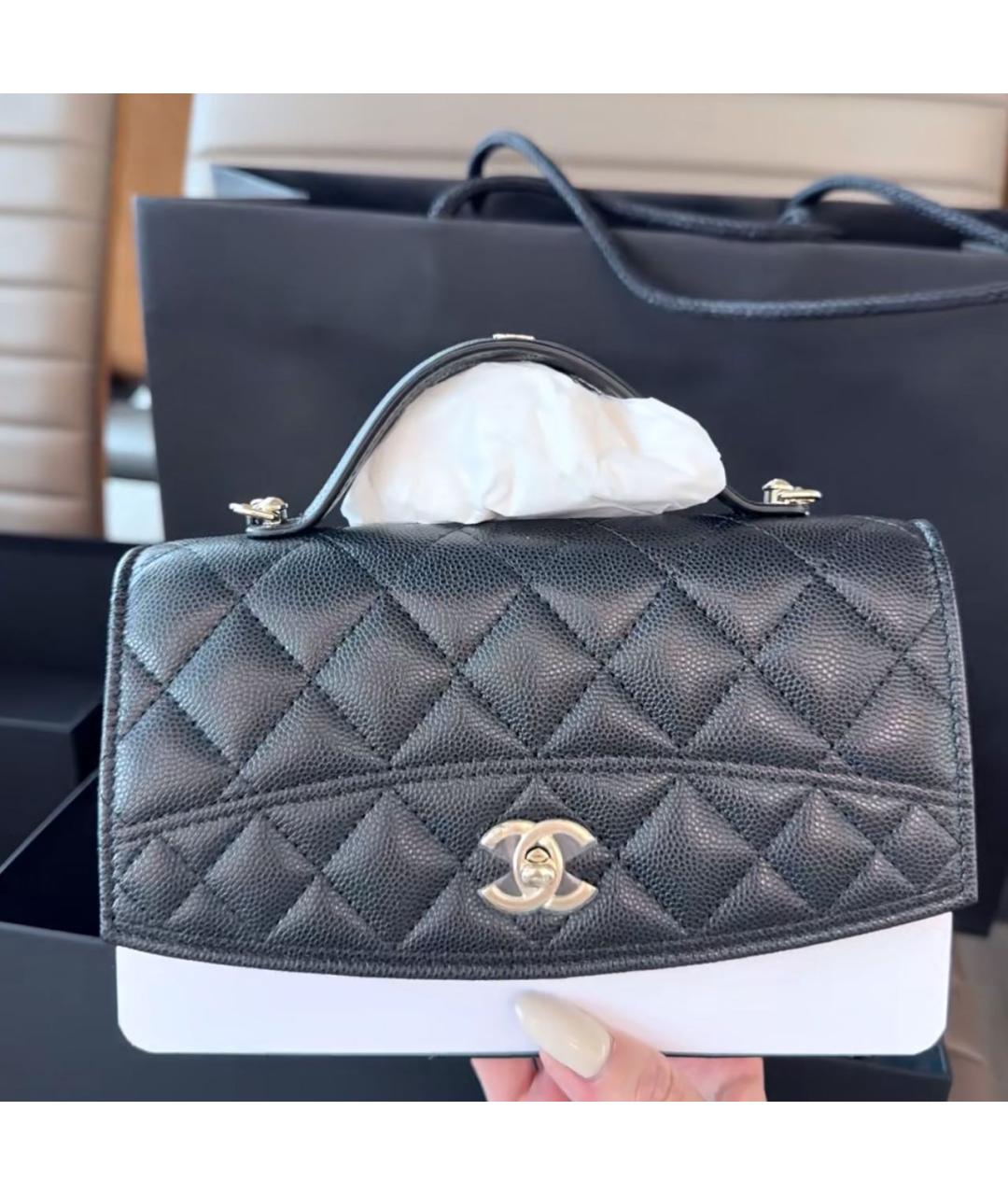 CHANEL Черная кожаная сумка через плечо, фото 4