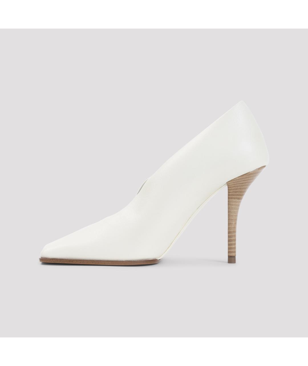 ALAIA Белые кожаные туфли, фото 4