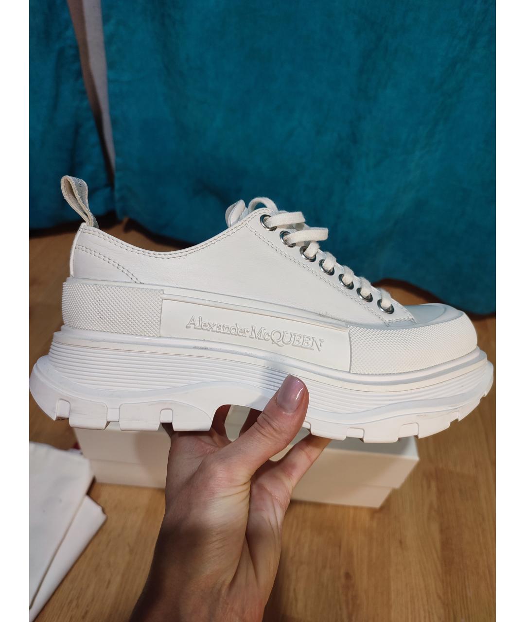 ALEXANDER MCQUEEN Белые кожаные кроссовки, фото 5