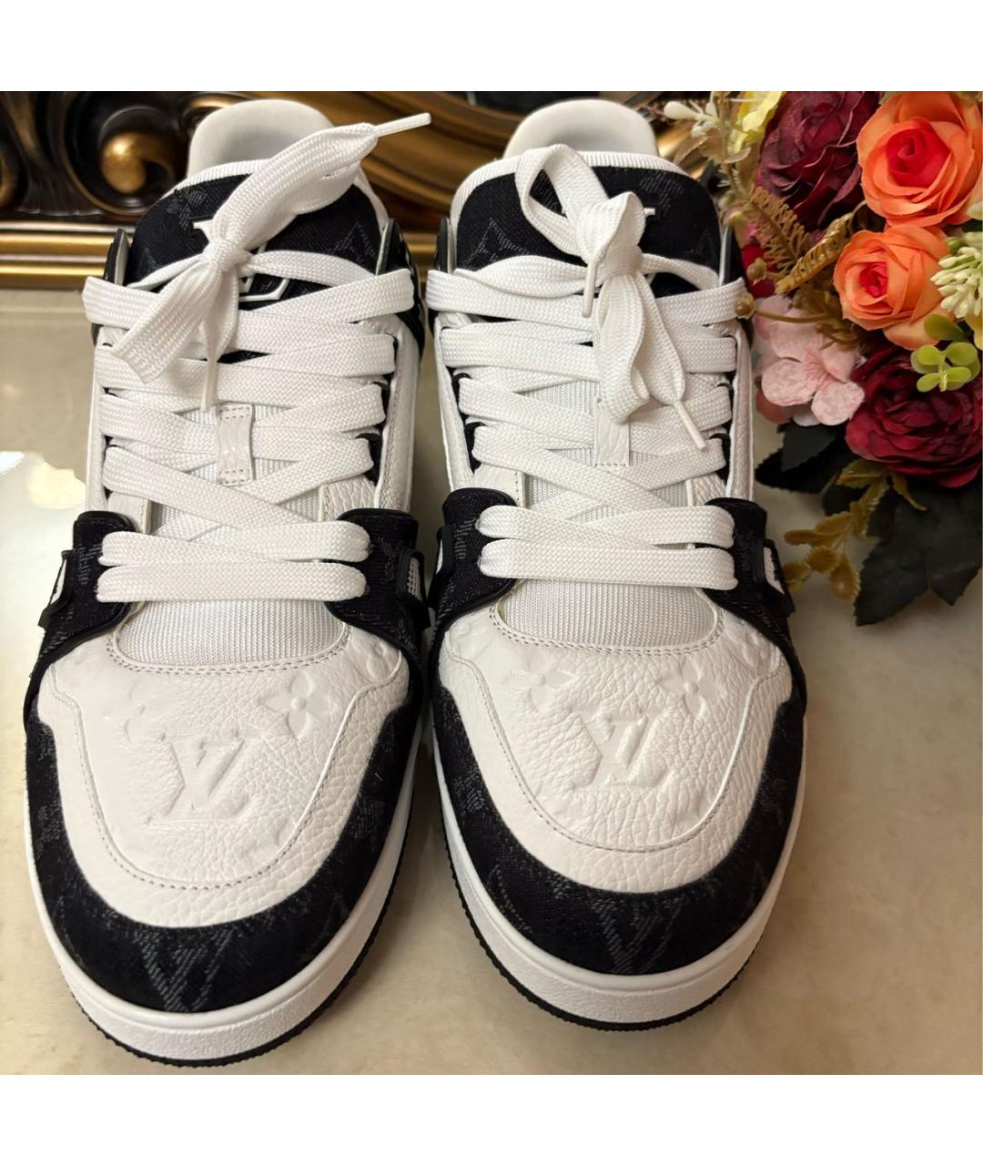 LOUIS VUITTON Белые кожаные низкие кроссовки / кеды, фото 2