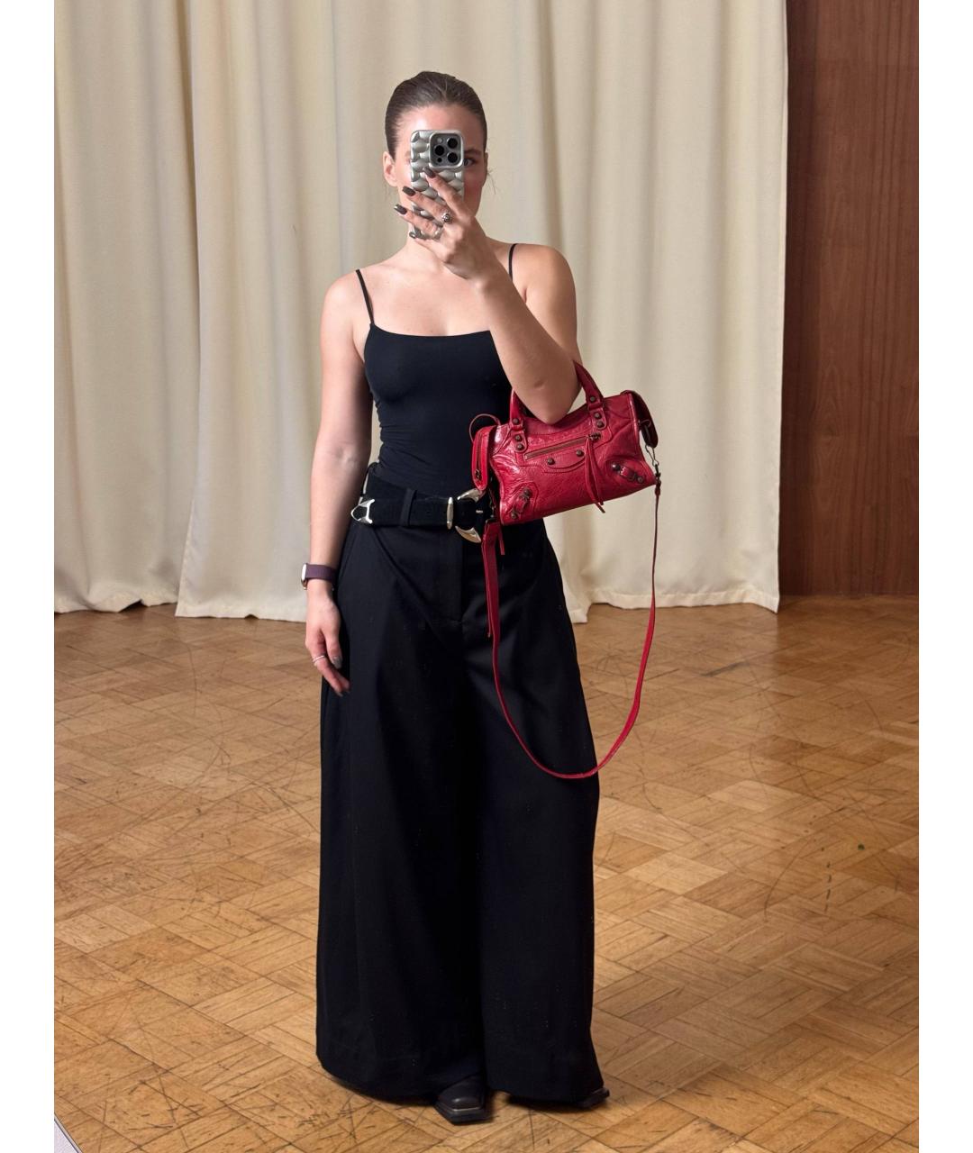 BALENCIAGA Бордовая кожаная сумка с короткими ручками, фото 5