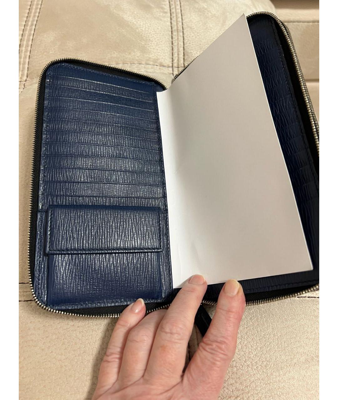 FERRAGAMO Темно-синий кожаный кошелек, фото 4