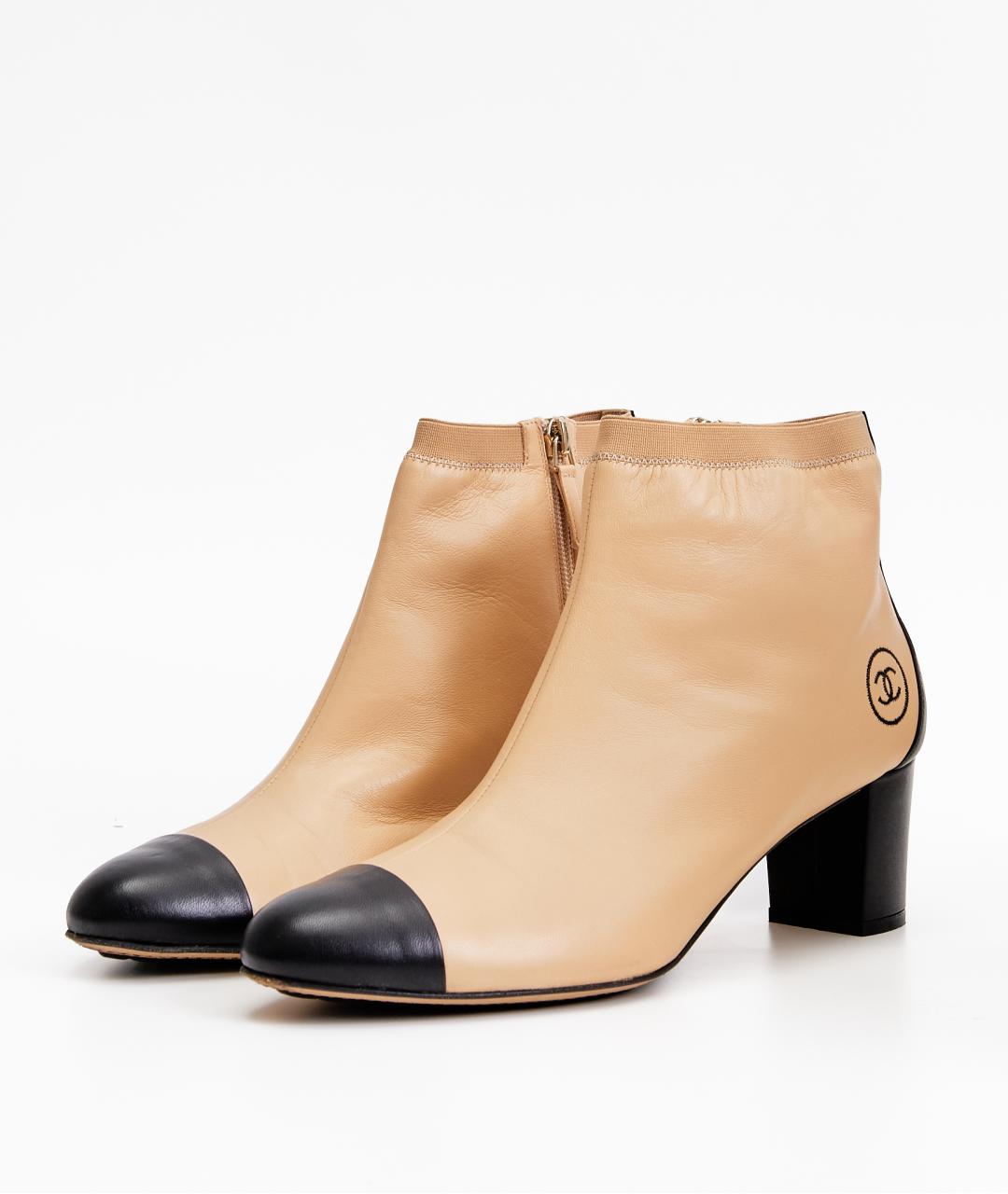 CHANEL Бежевые кожаные ботильоны, фото 2