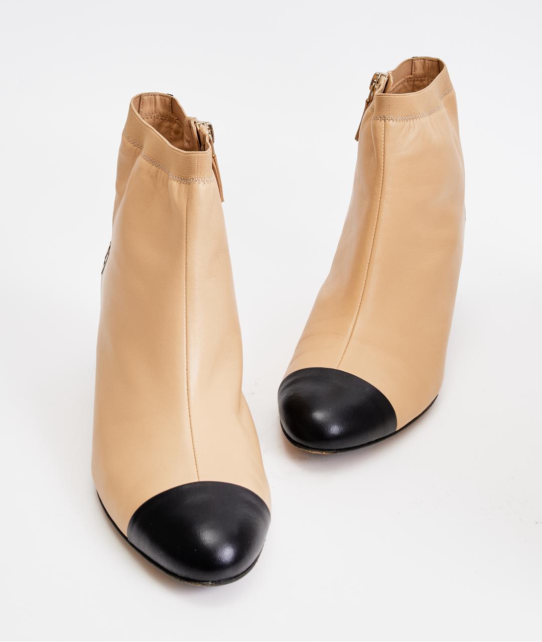 CHANEL Бежевые кожаные ботильоны, фото 6