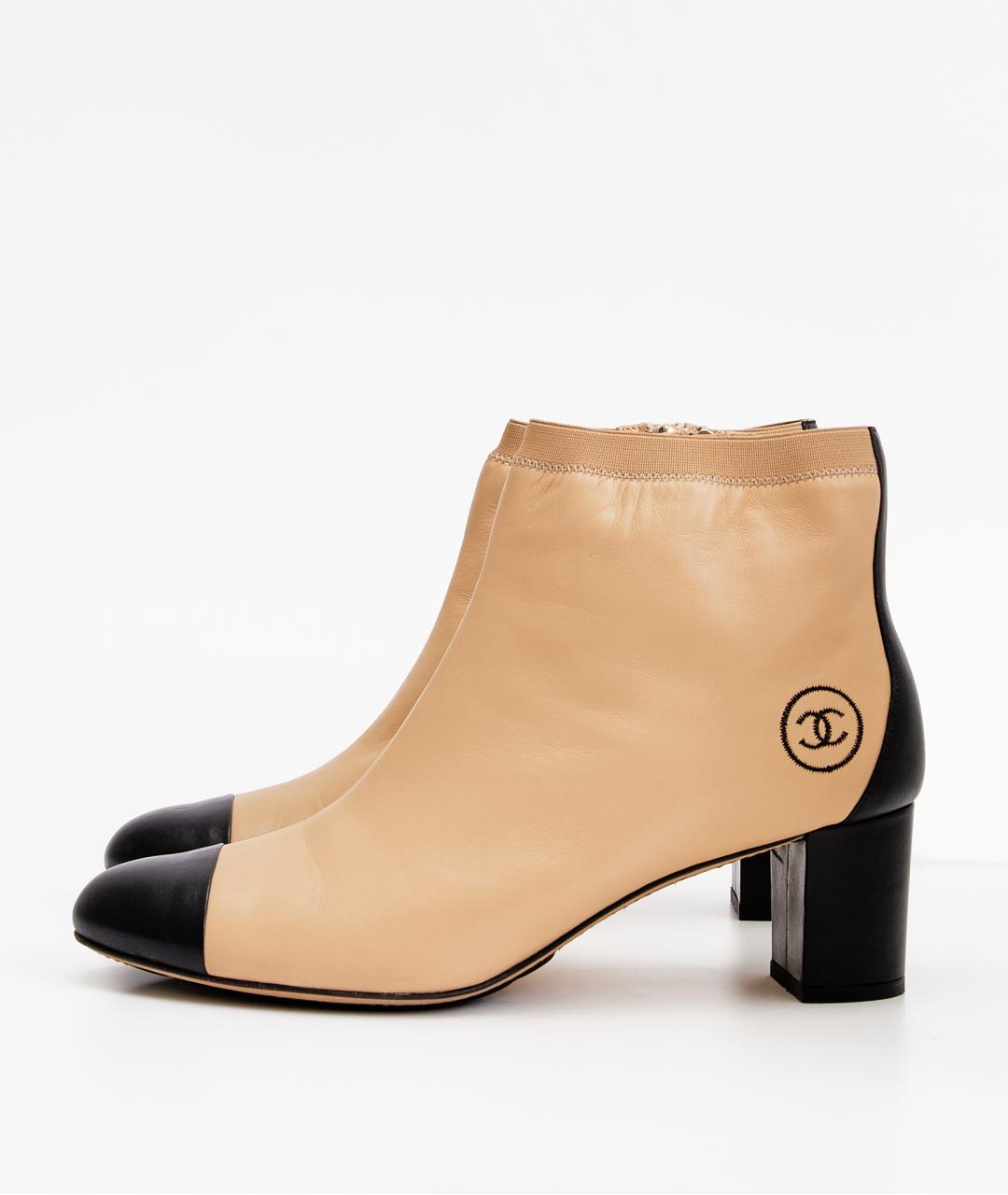CHANEL Бежевые кожаные ботильоны, фото 3