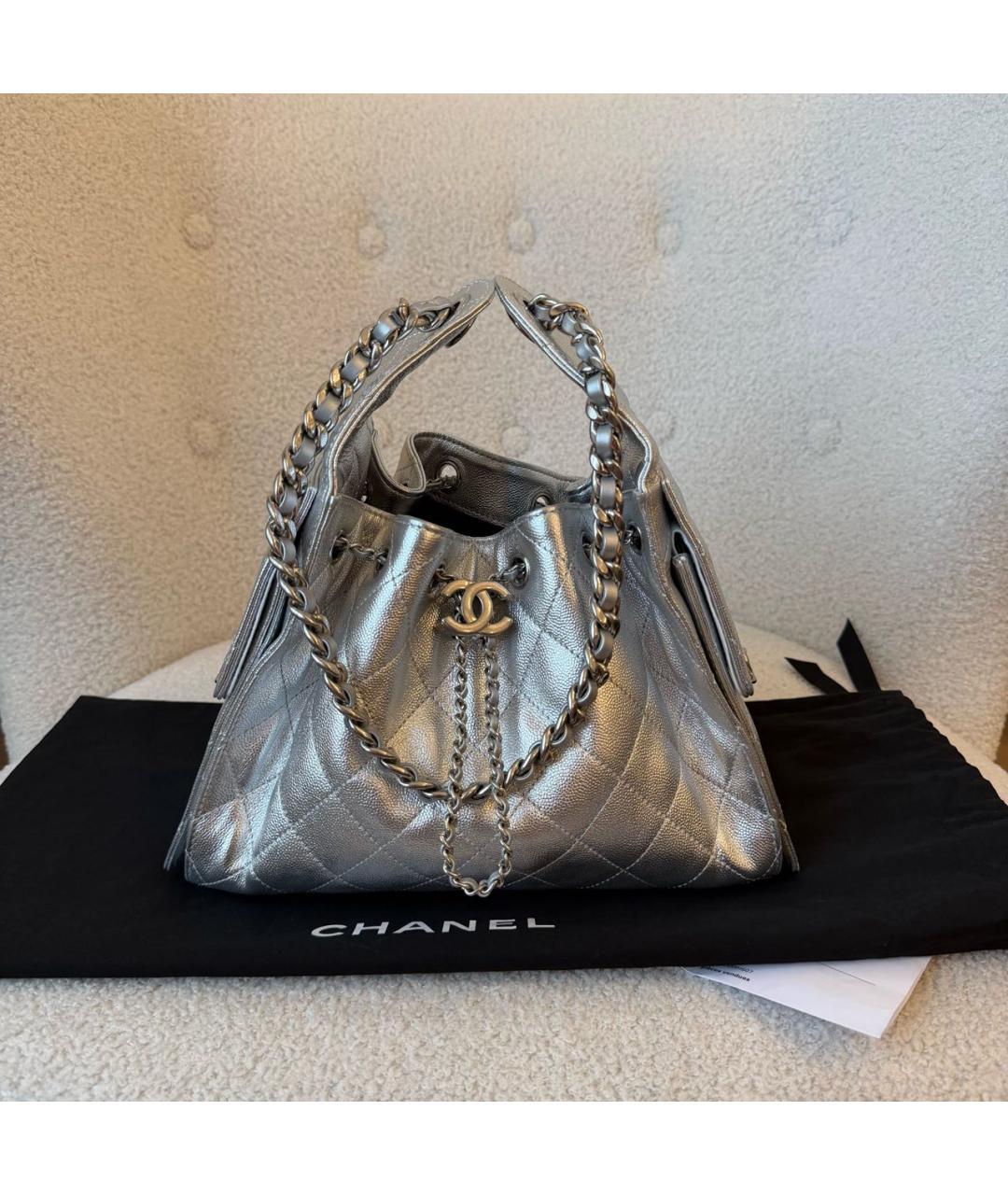 CHANEL Серебряная кожаная сумка через плечо, фото 2