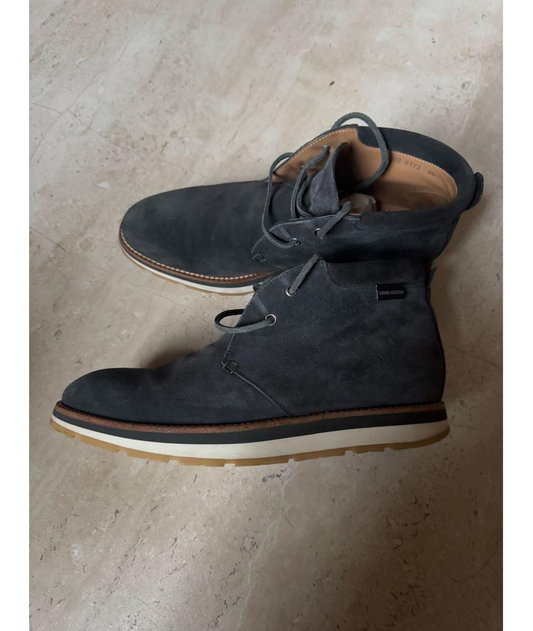 LOUIS VUITTON Темно-синие замшевые высокие ботинки, фото 3