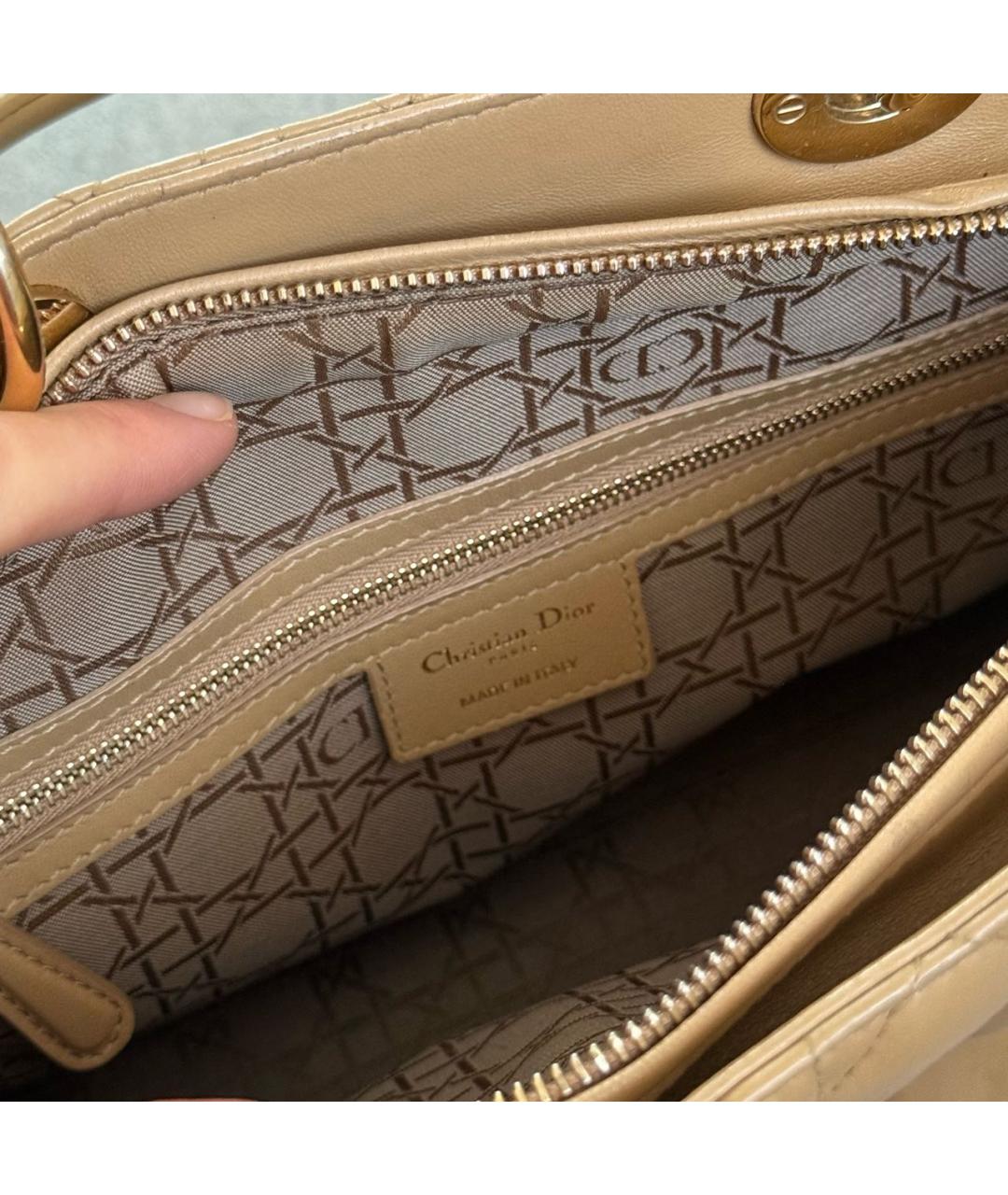 CHRISTIAN DIOR Бежевая кожаная сумка с короткими ручками, фото 4