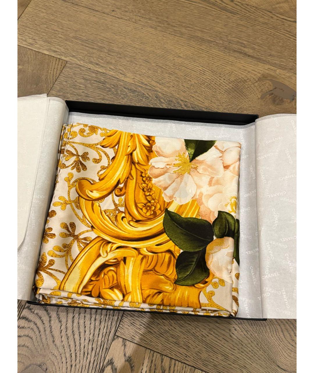 CHANEL Бежевый шелковый платок, фото 6