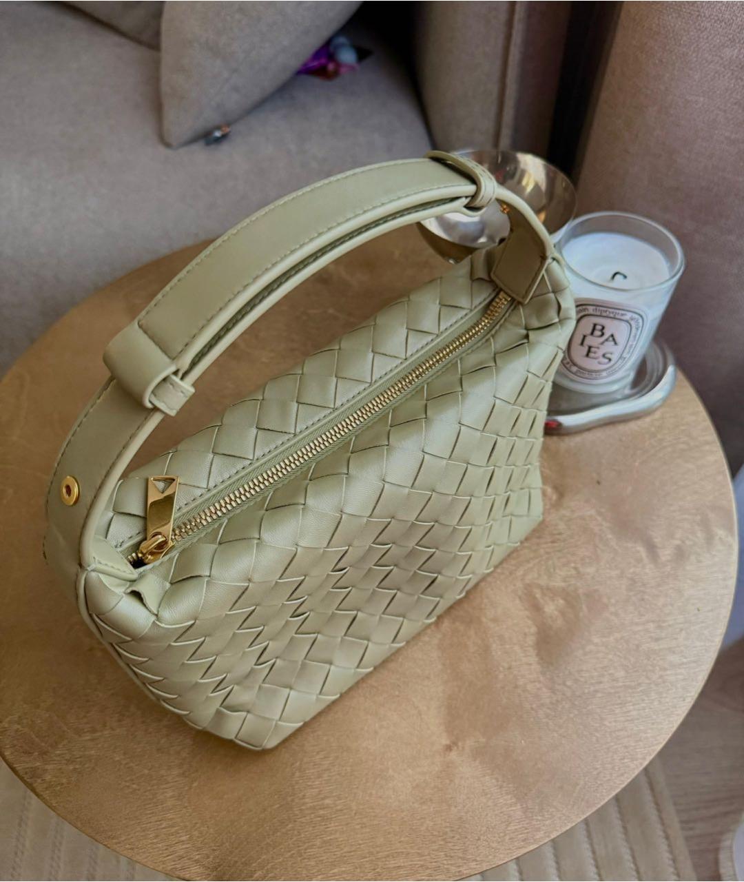 BOTTEGA VENETA Бежевая кожаная сумка с короткими ручками, фото 8