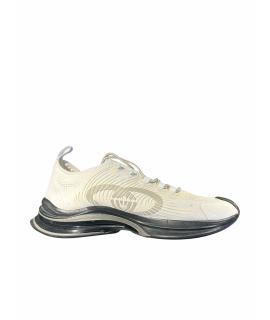 GUCCI Низкие кроссовки / кеды