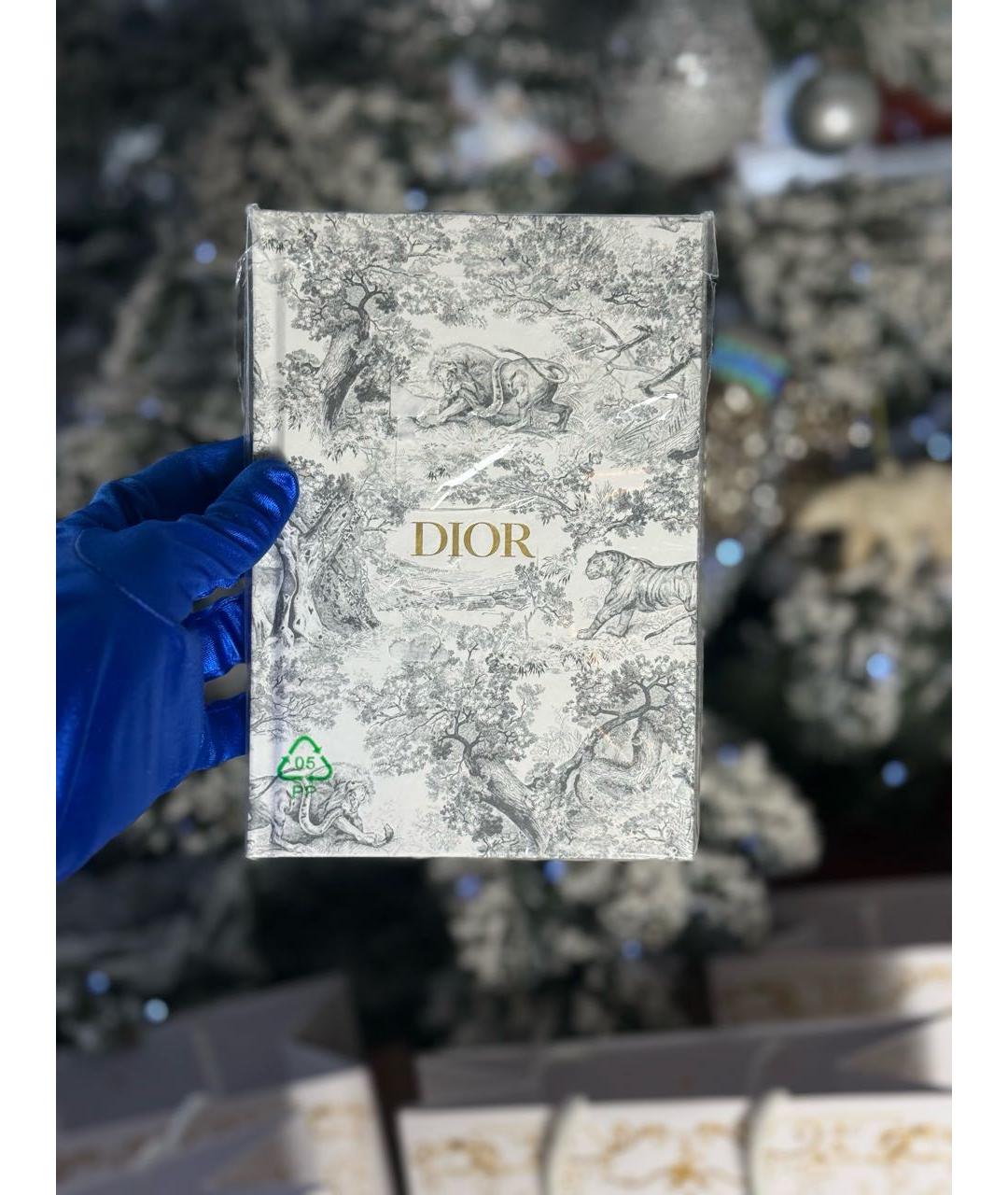 CHRISTIAN DIOR Книга, фото 4