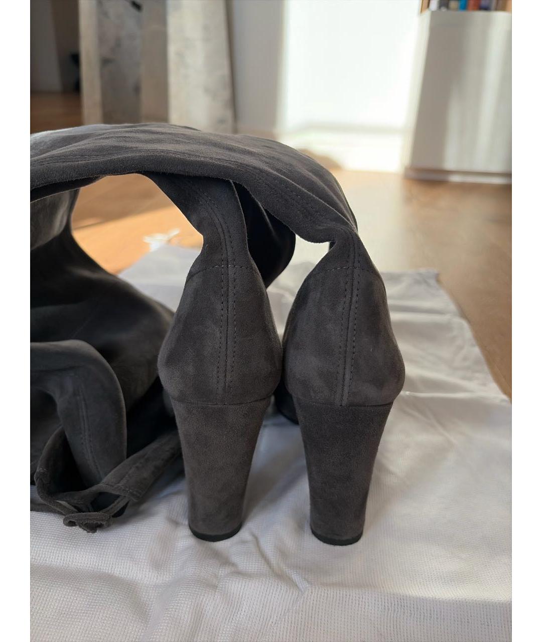 STUART WEITZMAN Антрацитовые замшевые ботфорты, фото 4