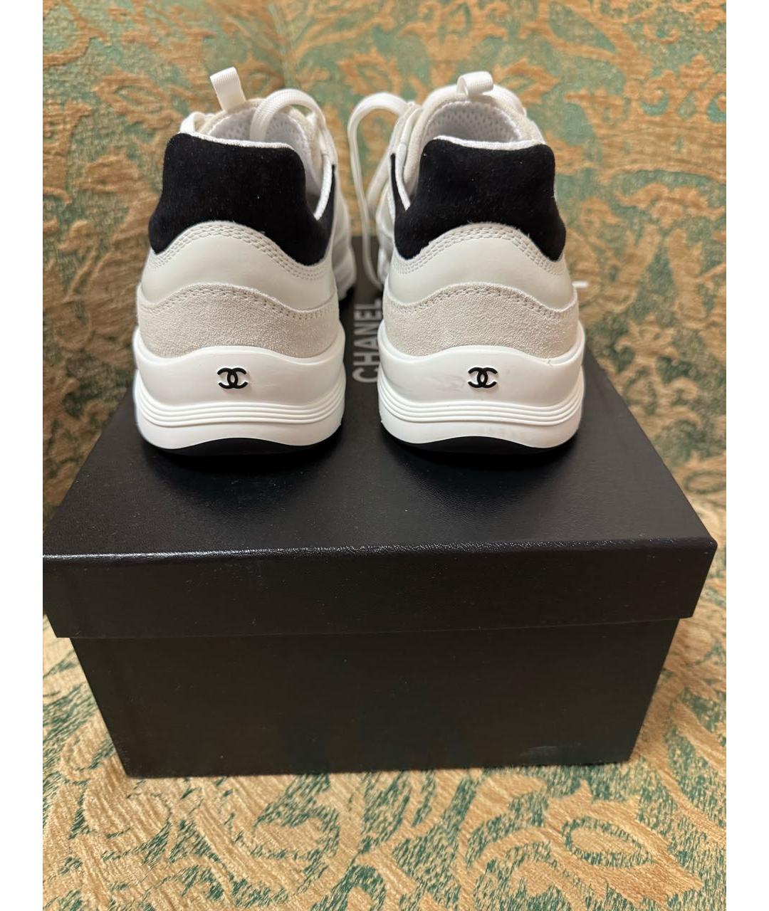 CHANEL Белые кожаные кроссовки, фото 4
