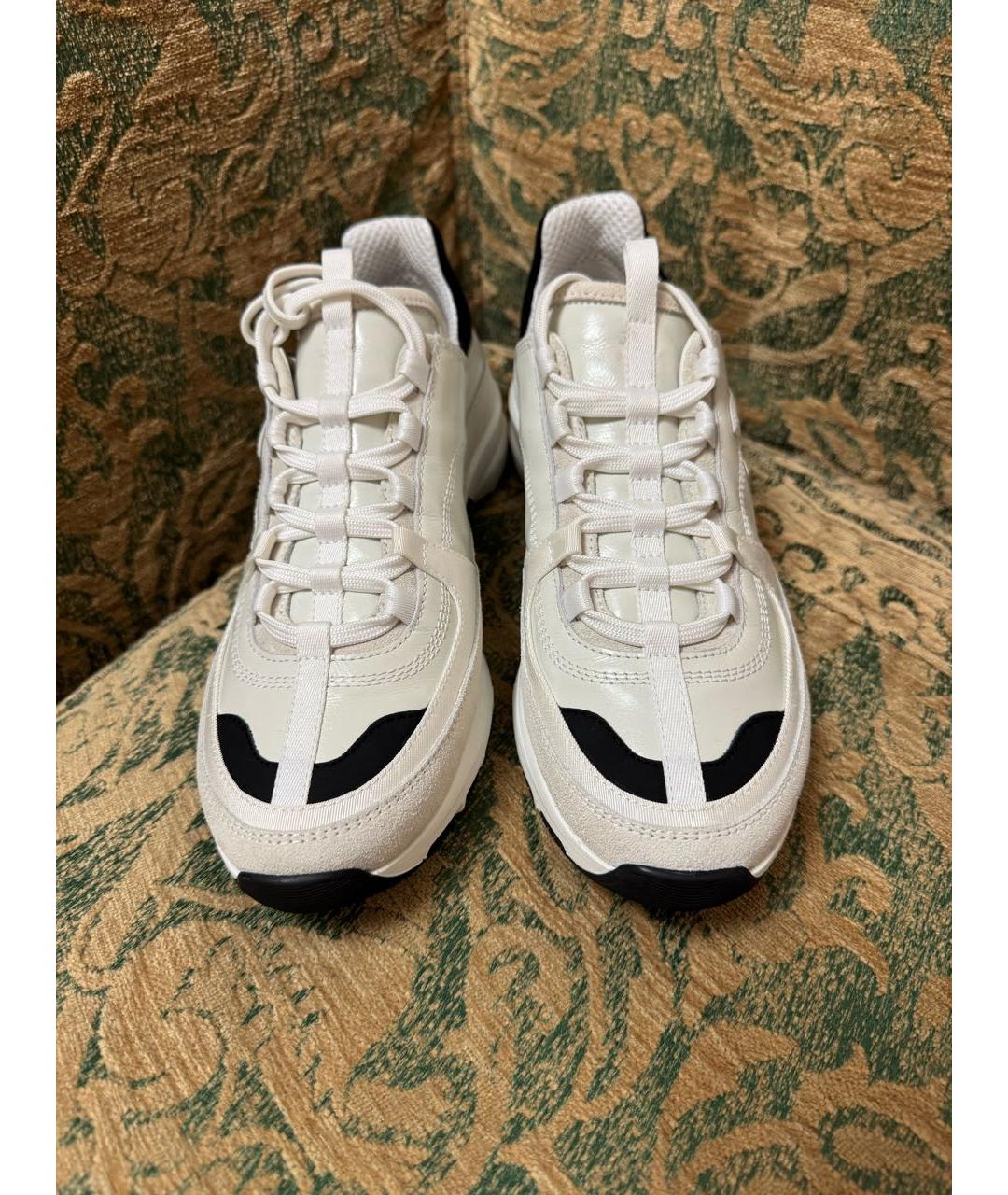 CHANEL Белые кожаные кроссовки, фото 2