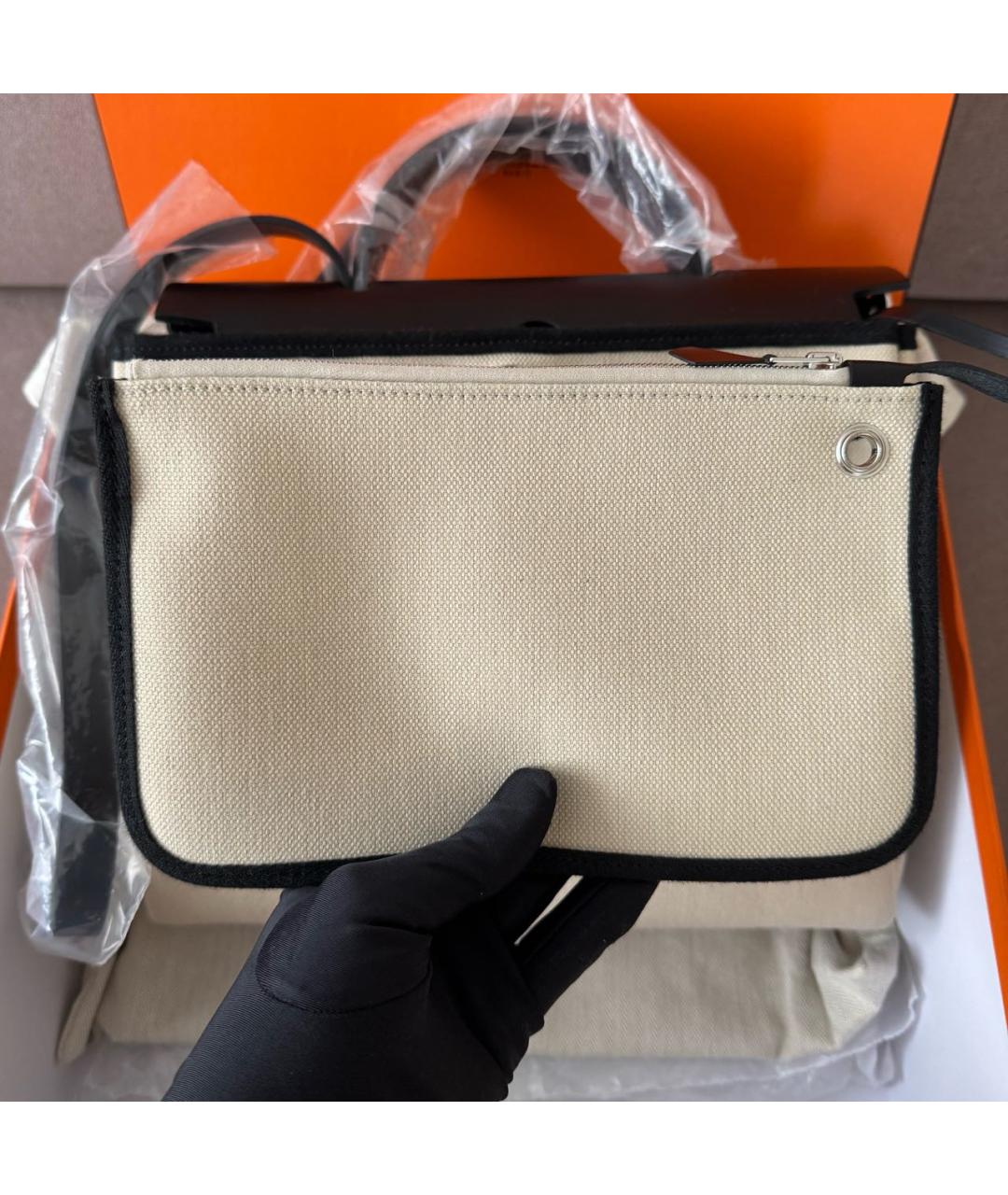 HERMES Бежевая кожаная сумка с короткими ручками, фото 5