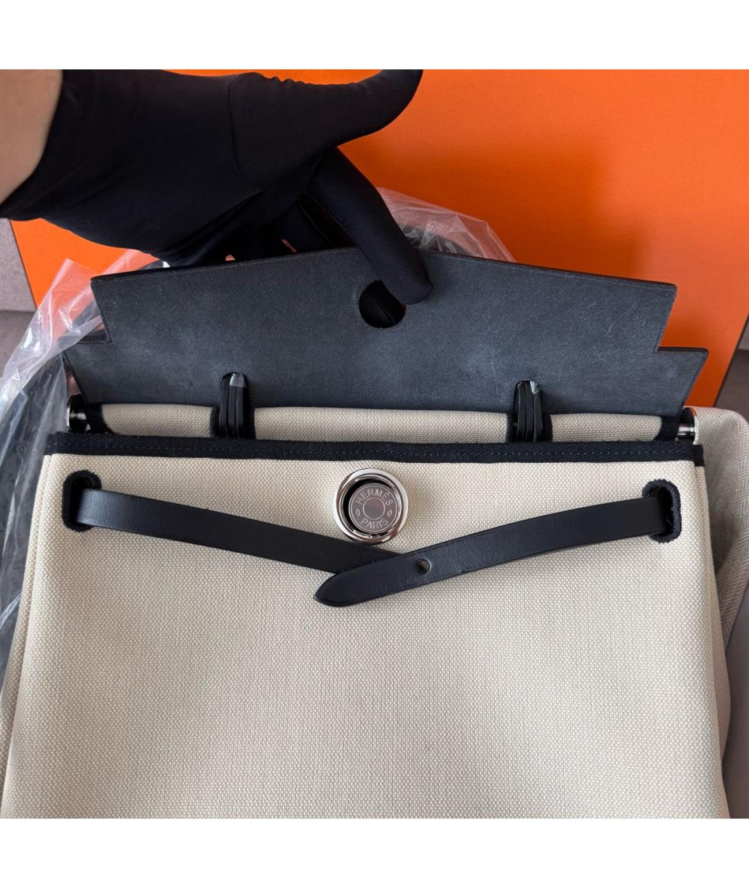 HERMES Бежевая кожаная сумка с короткими ручками, фото 4