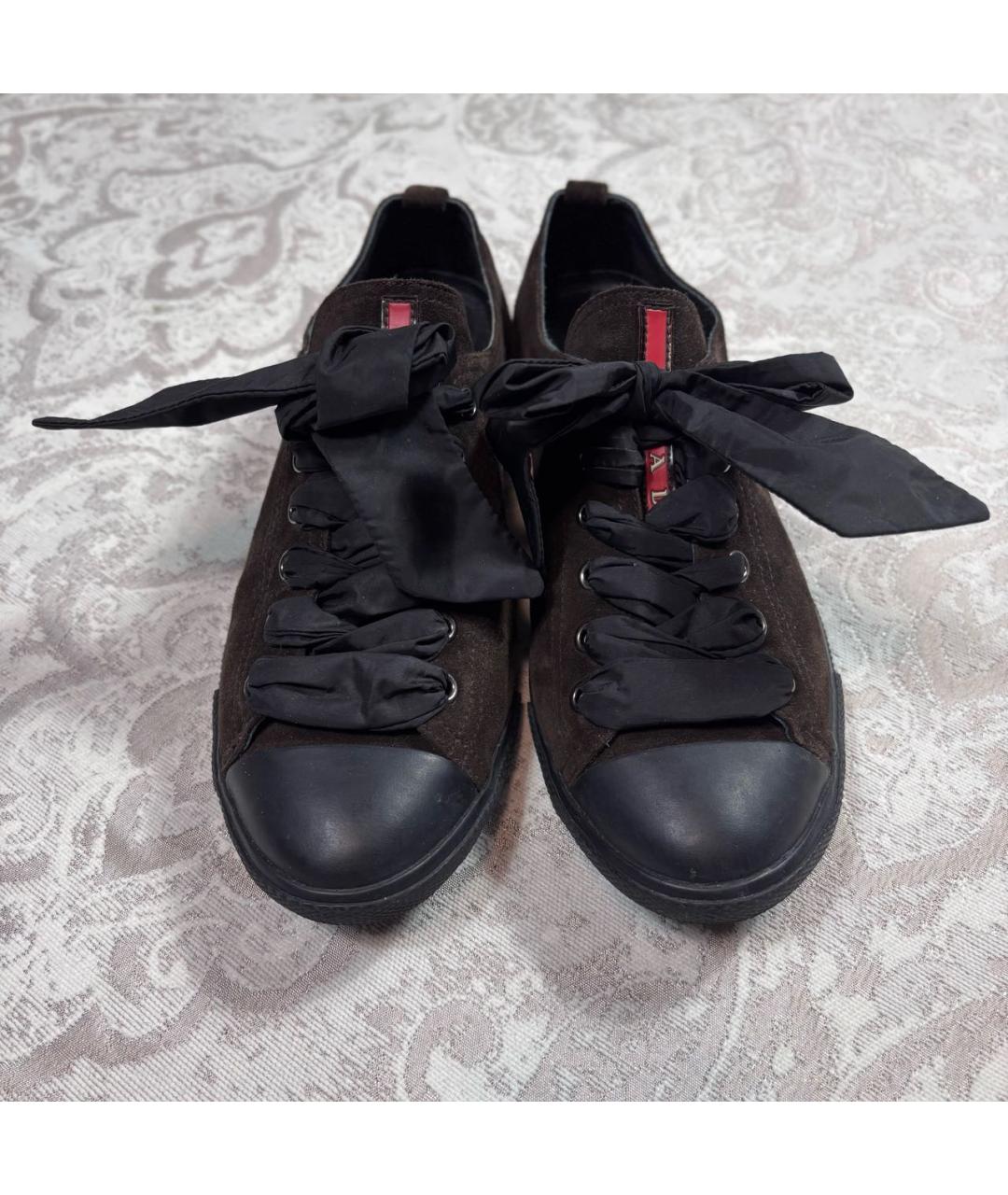 PRADA Коричневые замшевые кеды, фото 2