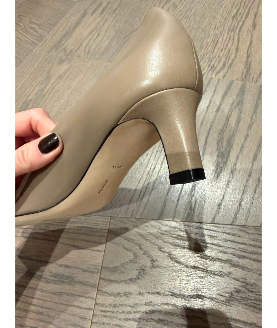 THE ROW Бежевые кожаные лодочки на низком каблуке, фото 5