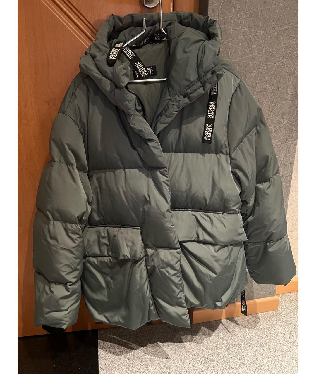 GIANFRANCO FERRE Зеленый полиэстеровый пуховик, фото 9