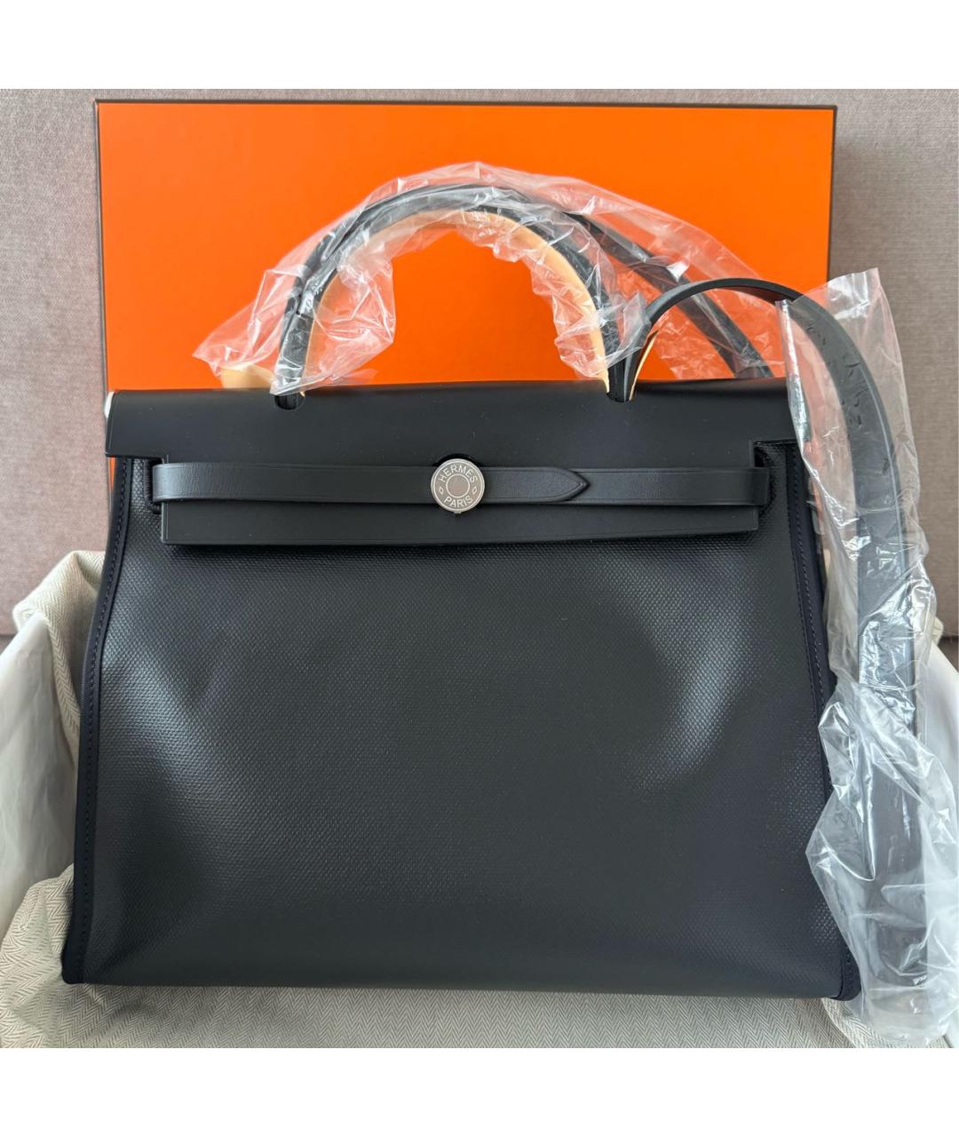 HERMES Черная кожаная сумка с короткими ручками, фото 2