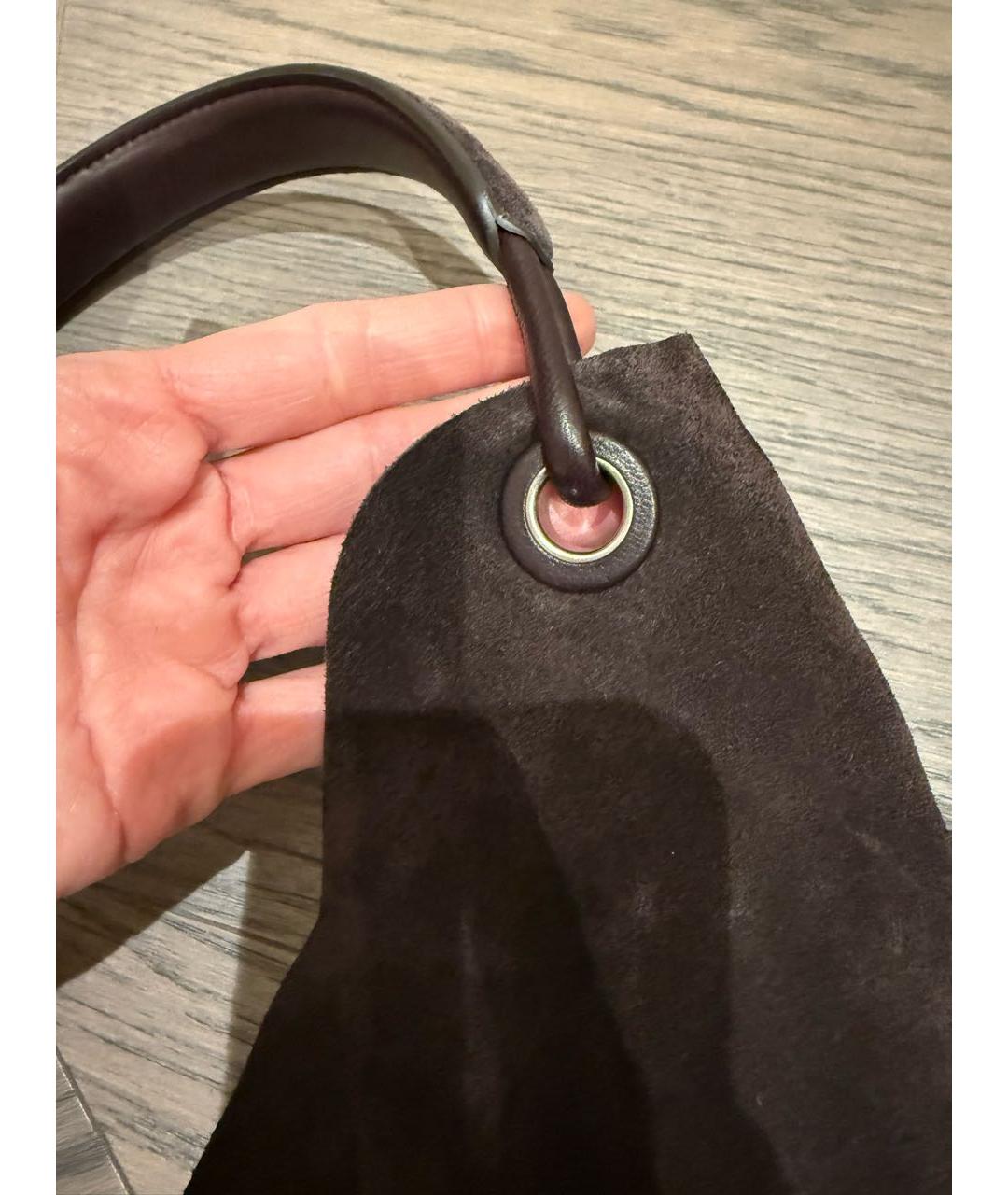 THE ROW Коричневая замшевая сумка с короткими ручками, фото 5