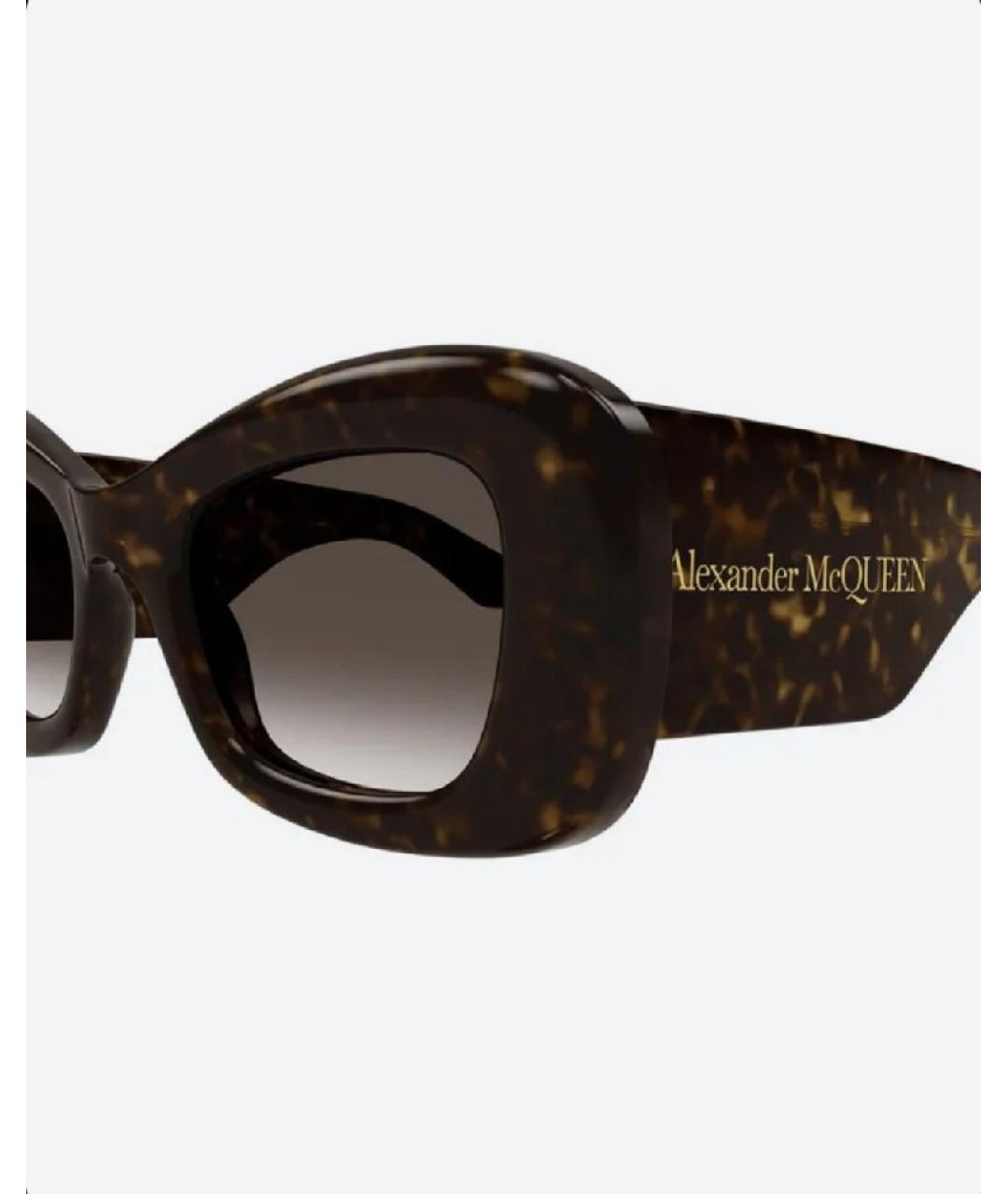 ALEXANDER MCQUEEN Коричневые пластиковые солнцезащитные очки, фото 3