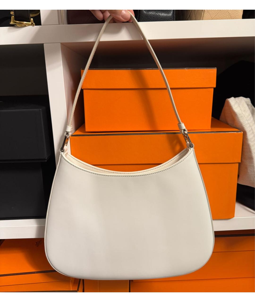 PRADA Белая кожаная сумка с короткими ручками, фото 2