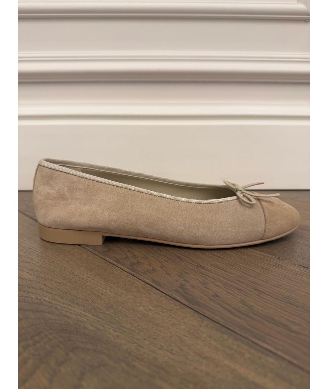 CHANEL Бежевые замшевые балетки, фото 7