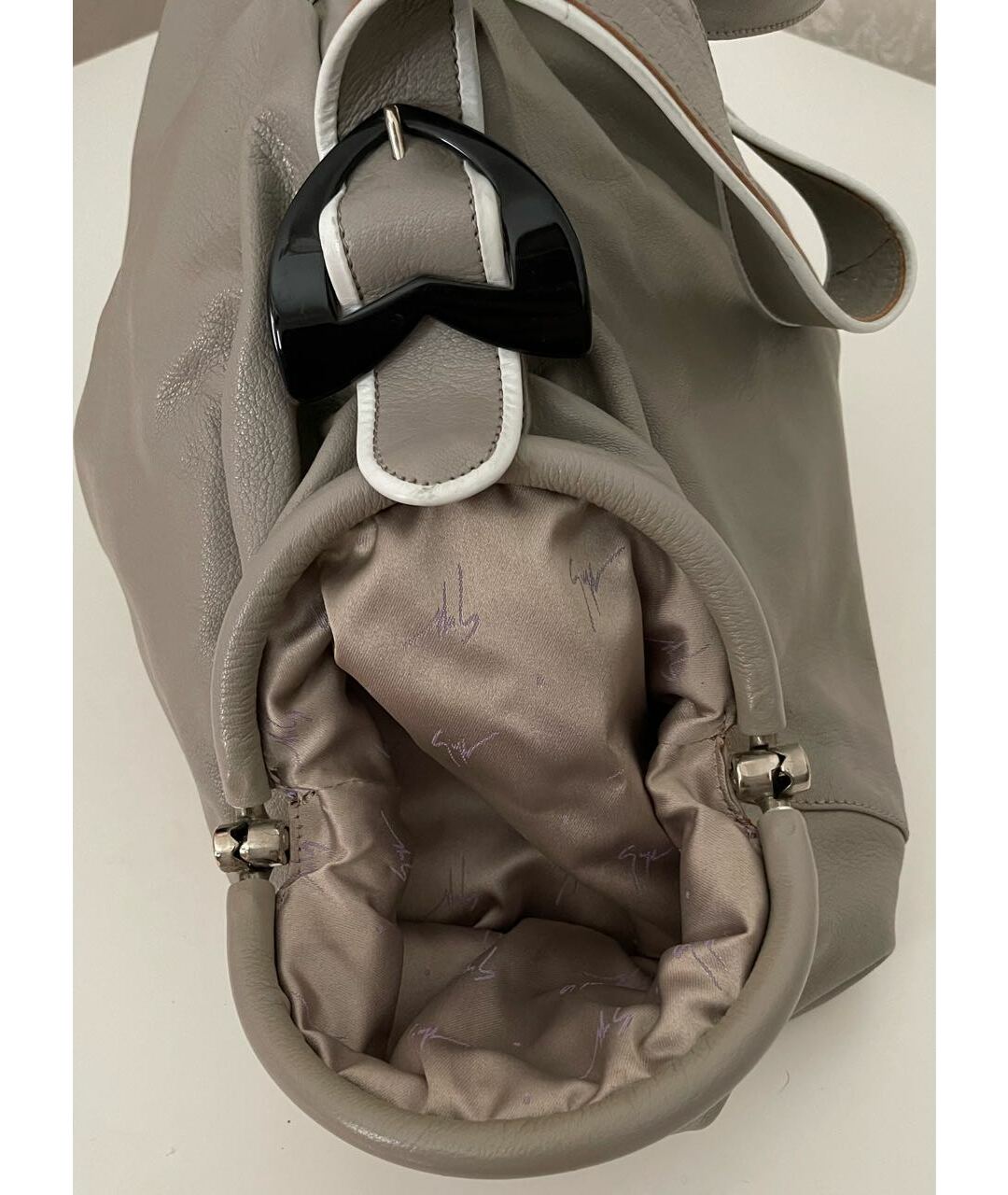 GIUSEPPE ZANOTTI DESIGN Серая кожаная дорожная/спортивная сумка, фото 3