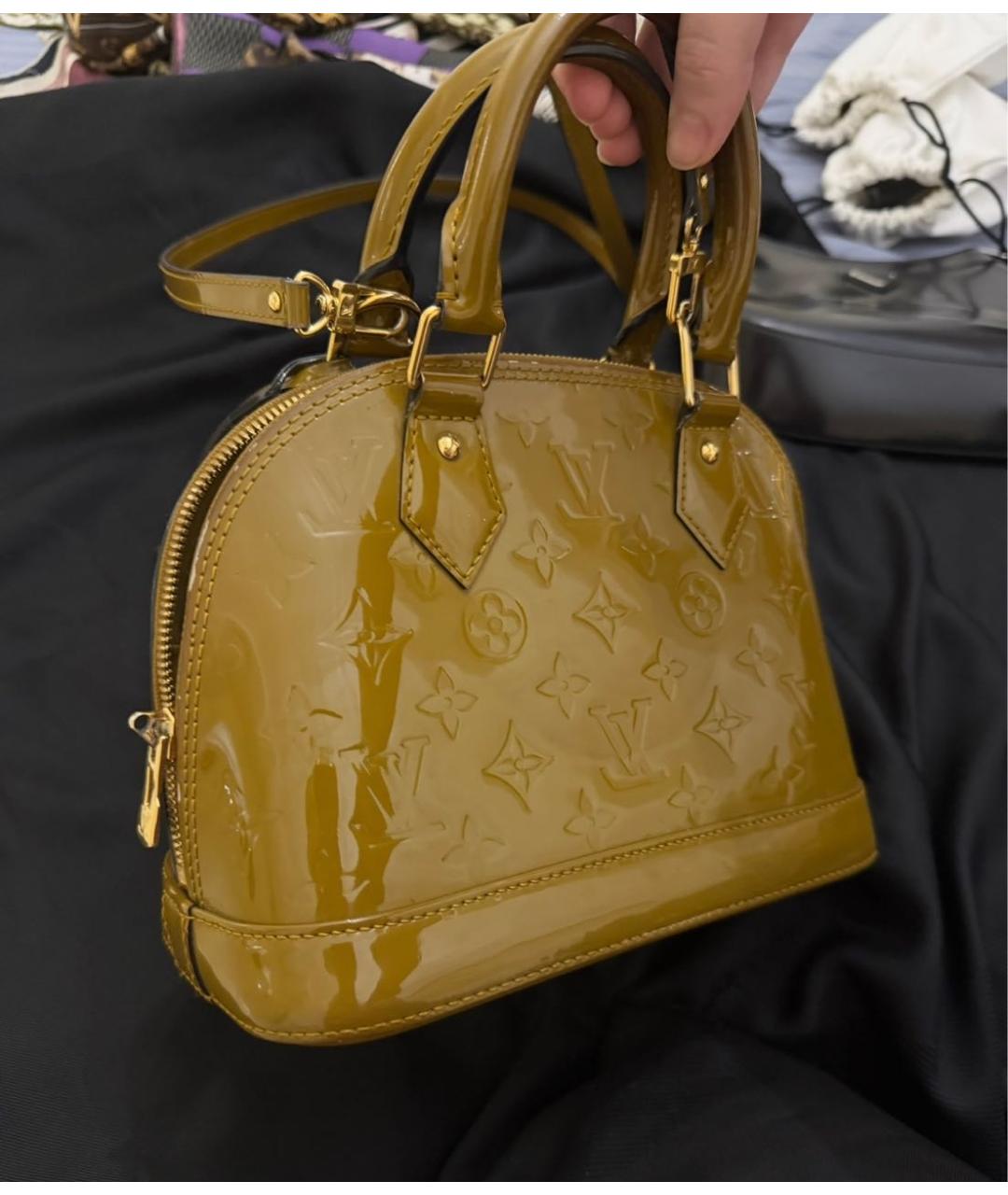 LOUIS VUITTON Хаки сумка на плечо из лакированной кожи, фото 2