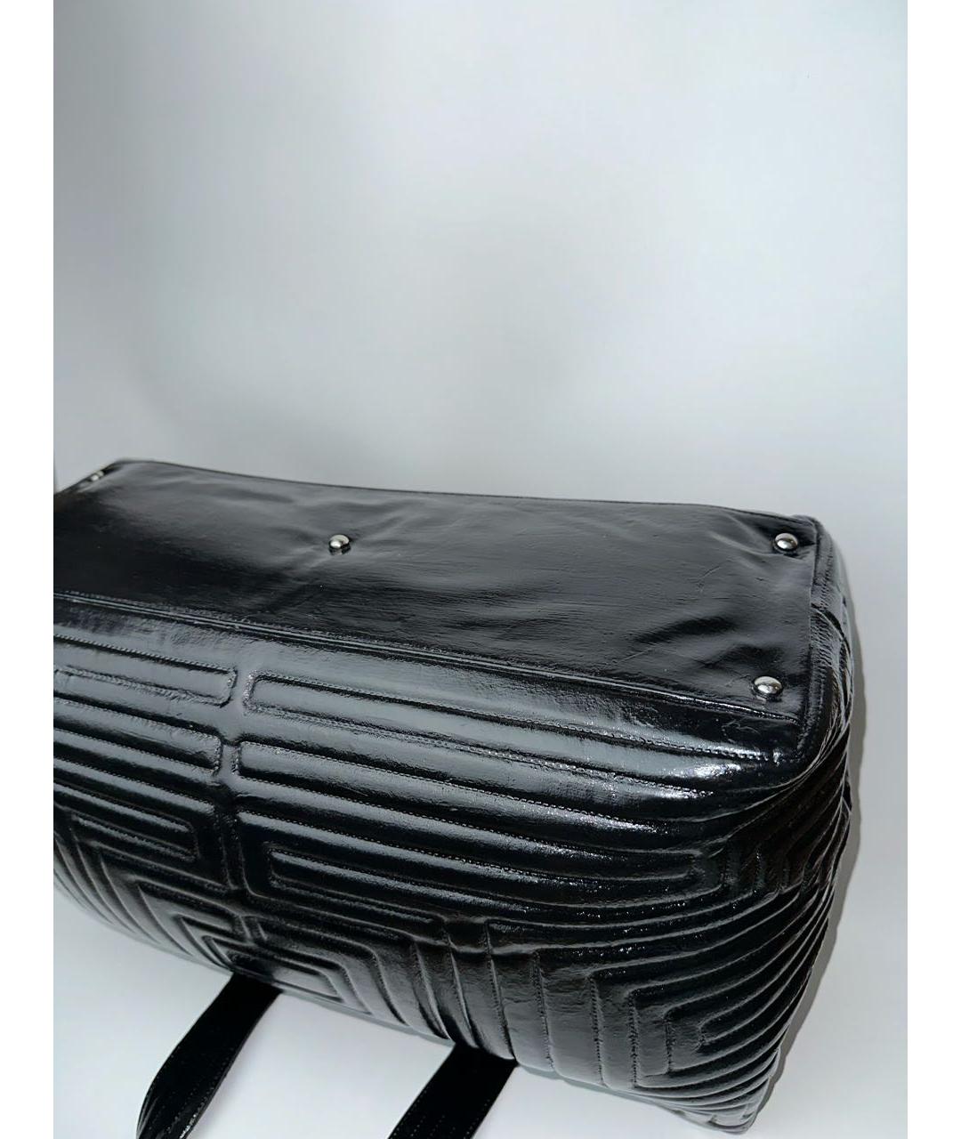 CHANEL Черная сумка с короткими ручками из лакированной кожи, фото 4