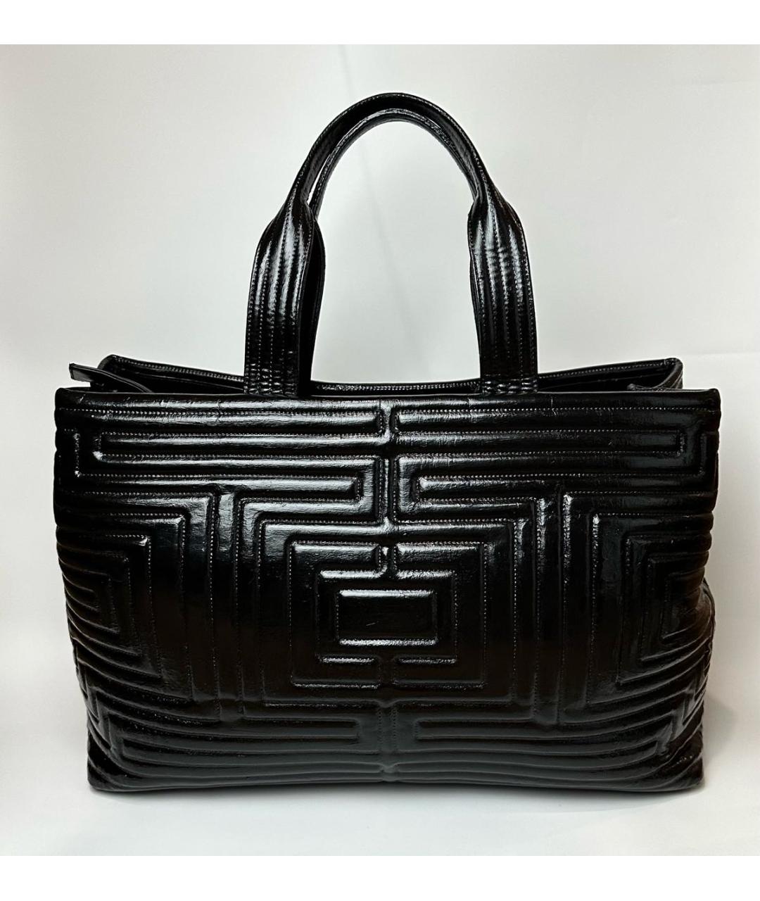 CHANEL Черная сумка с короткими ручками из лакированной кожи, фото 2