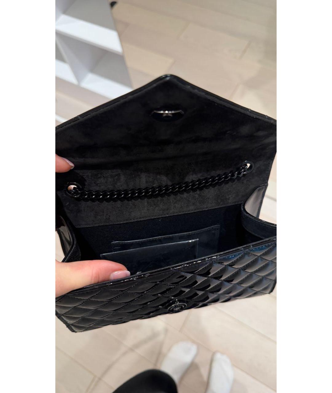 SAINT LAURENT Черная сумка через плечо из лакированной кожи, фото 4