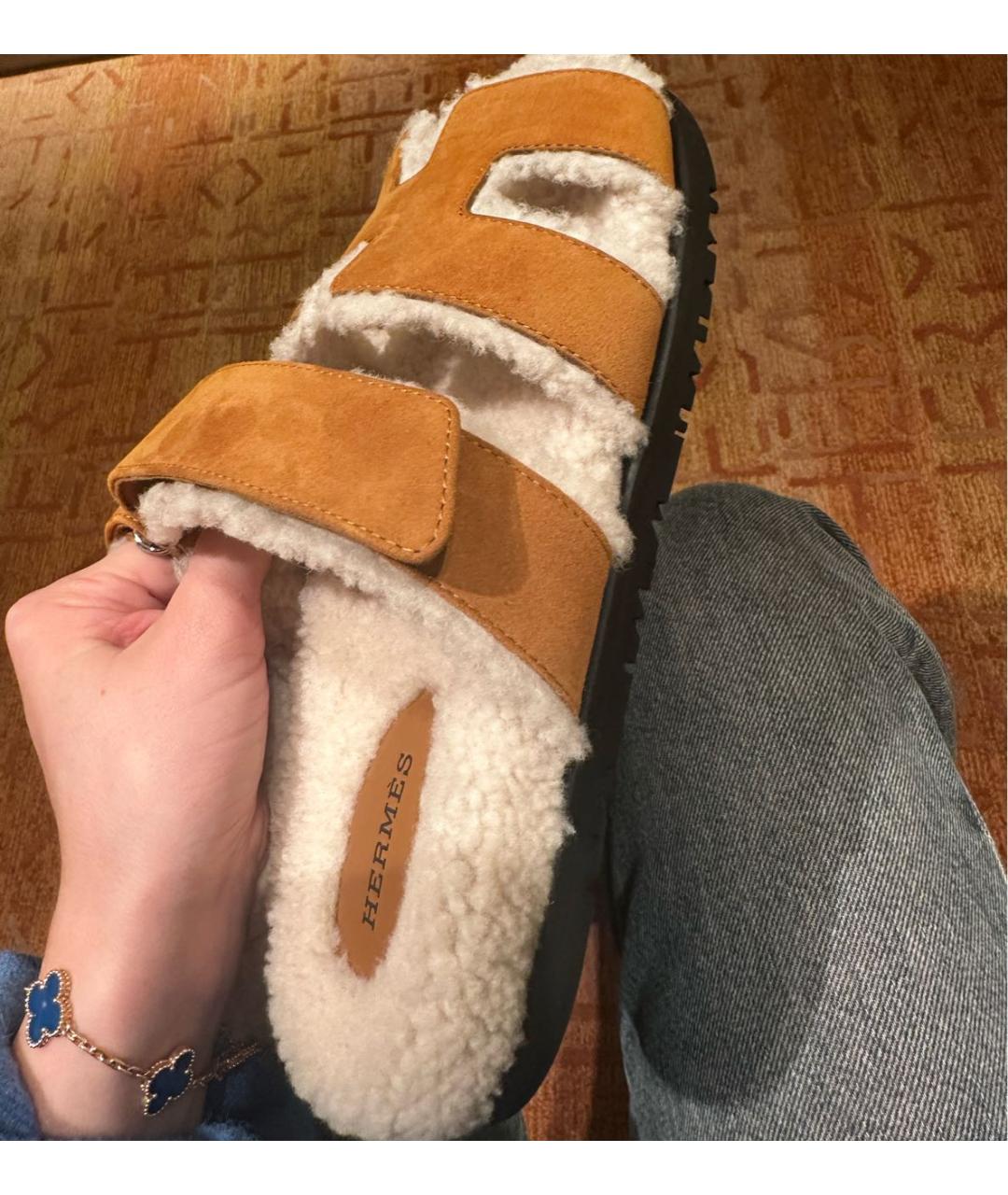HERMES Коричневые замшевые сандалии, фото 4