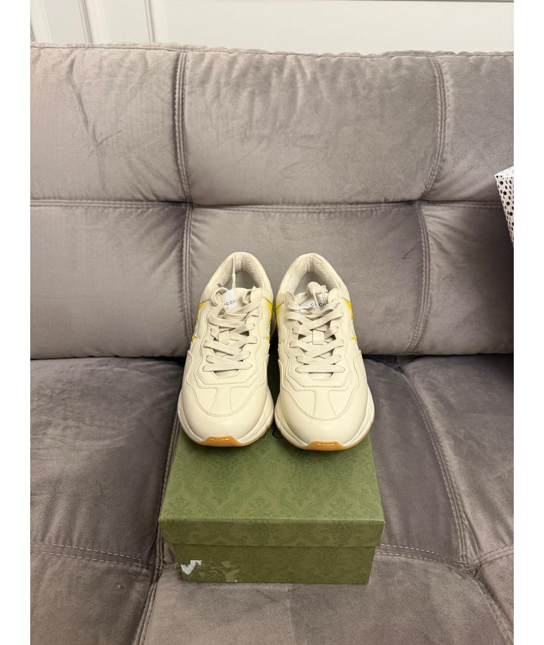 GUCCI Бежевые кожаные кроссовки, фото 2