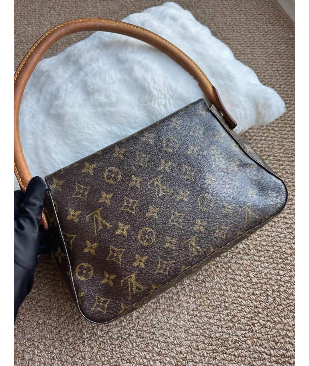LOUIS VUITTON Коричневая сумка с короткими ручками, фото 3