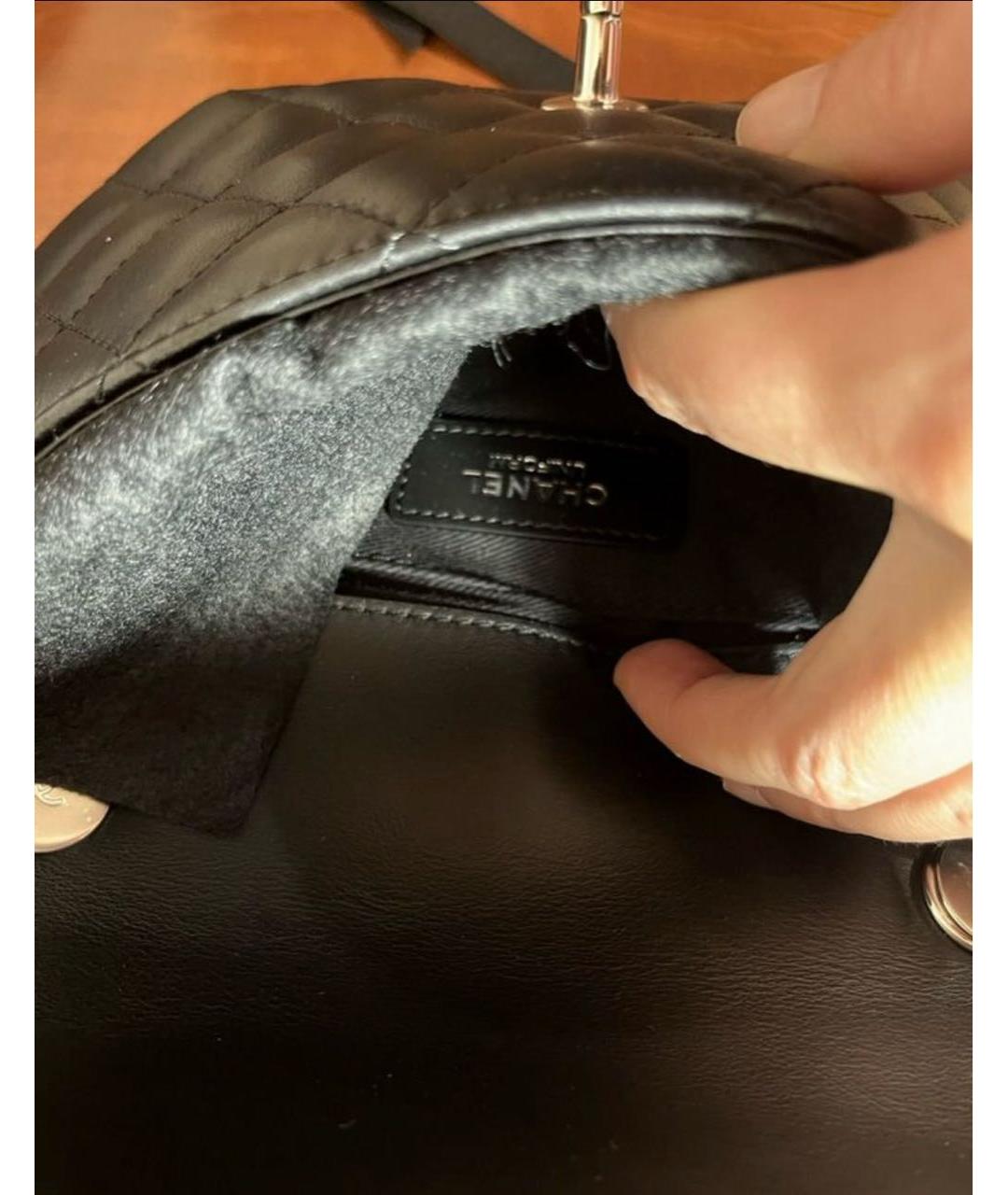 CHANEL Черная кожаная сумка с короткими ручками, фото 5