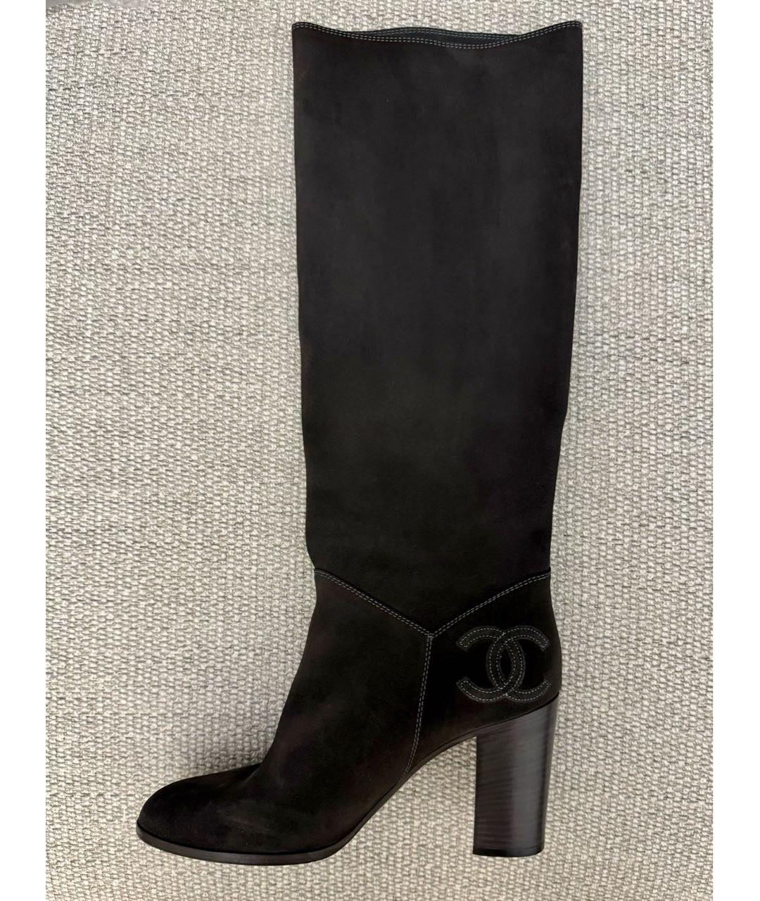 CHANEL Коричневые замшевые сапоги, фото 9